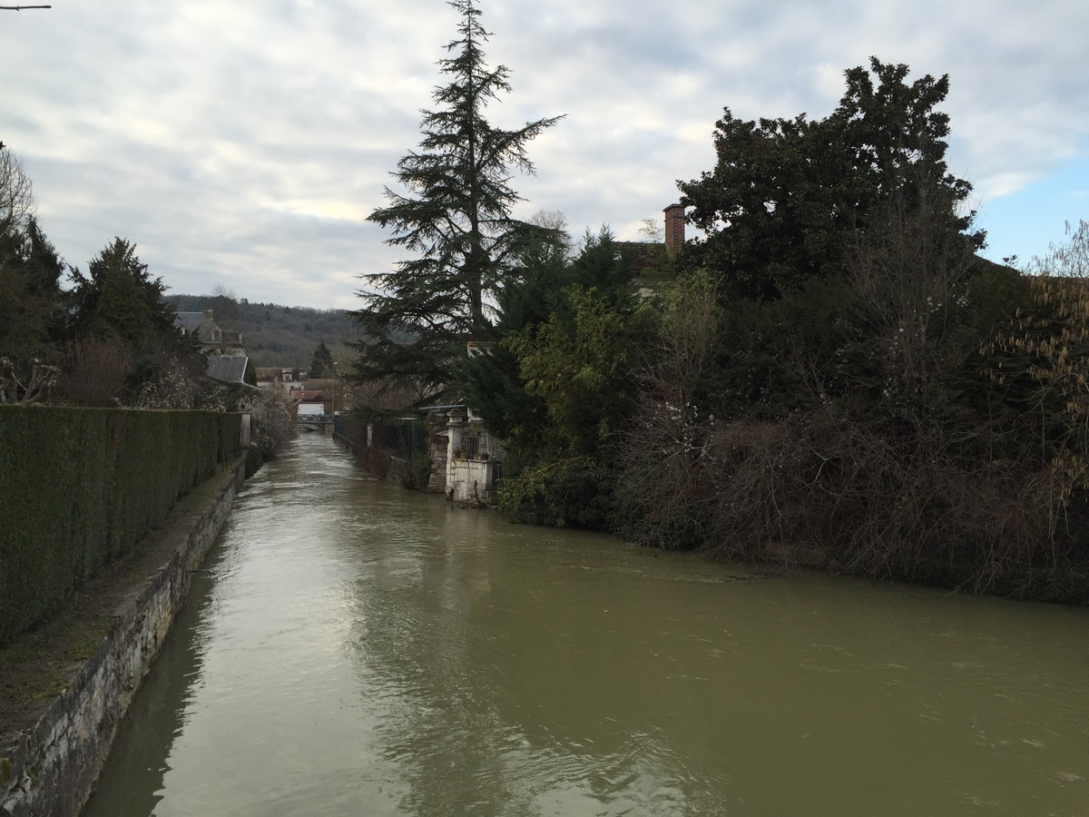 照片 法国(France) 托内尔(Tonnerre) 2016-02 0