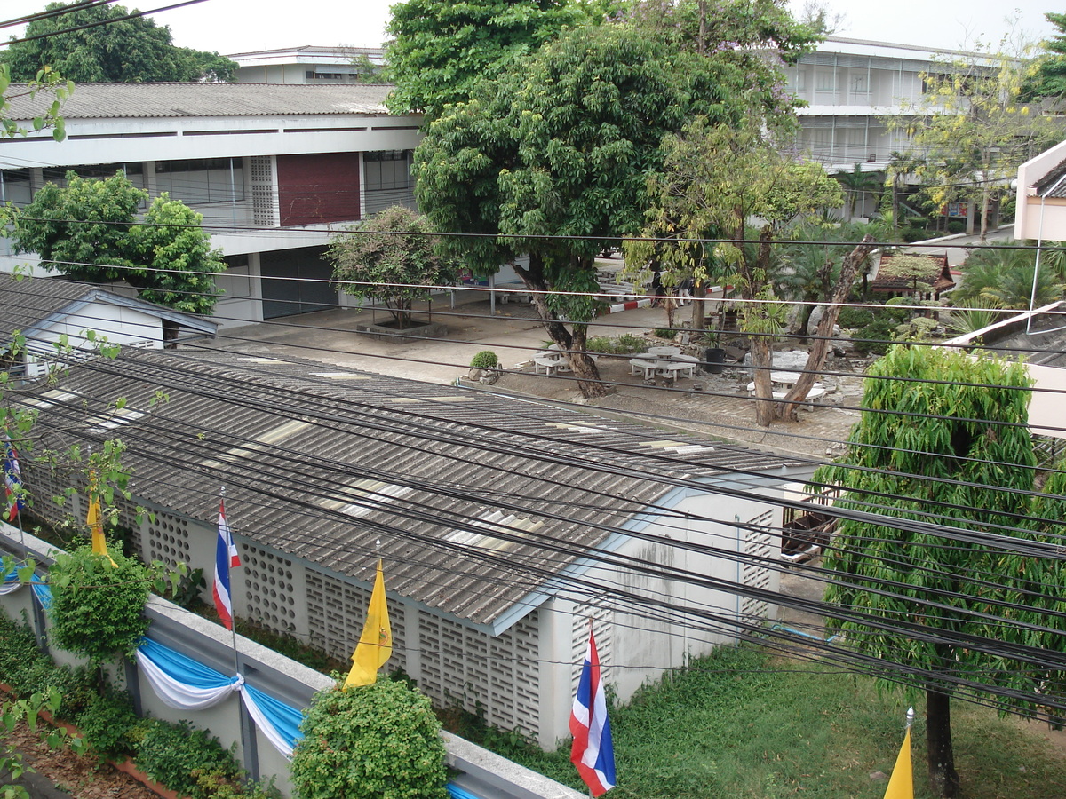 照片 泰国(Thailand) 清迈(Chiang Mai) 护城河内(Inside Canal) 阿拉路（护城河）(Arrak Road(Canal)) 2006-04 14