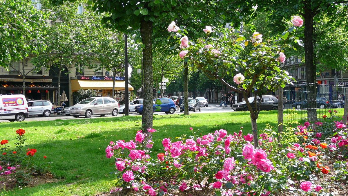 照片 法国(France) 巴黎(Paris) 第十七区(17th Arrondissement) 佩雷尔广场(Place Pereire) 2007-05 9