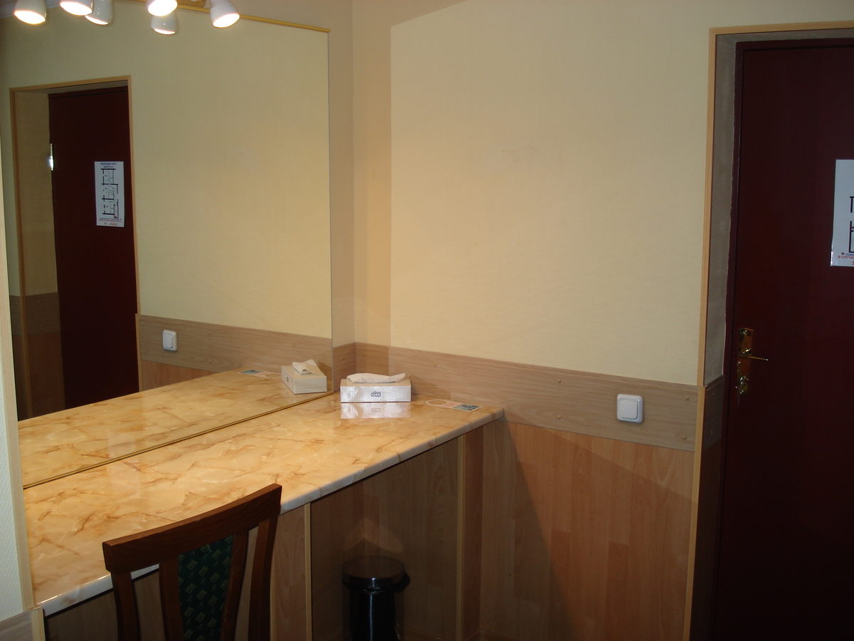 照片 俄罗斯(Russia) 雅罗斯拉夫尔(Yaroslavl) 尤比尔酒店(Yubil Hotel) 2006-07 4
