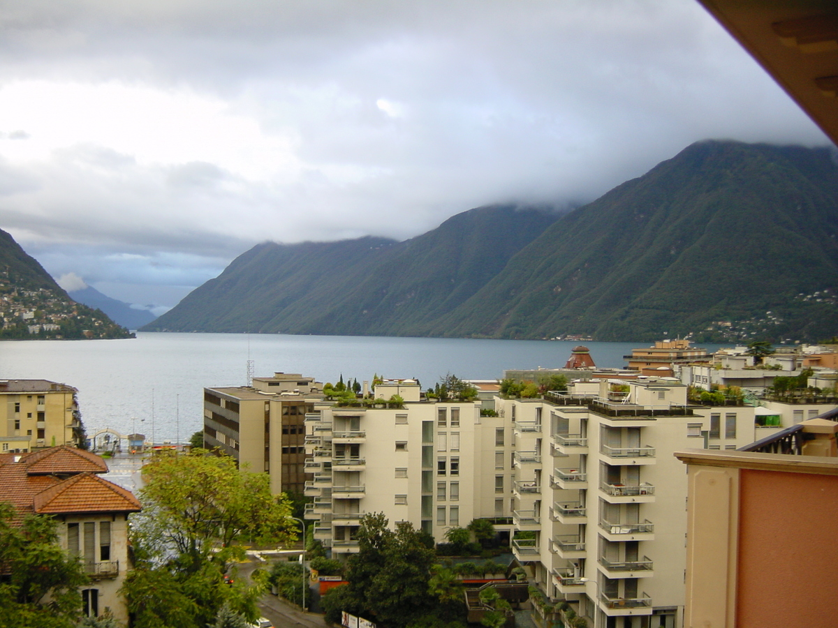 照片 瑞士(Switzerland) 卢加诺(Lugano) 2001-10 26