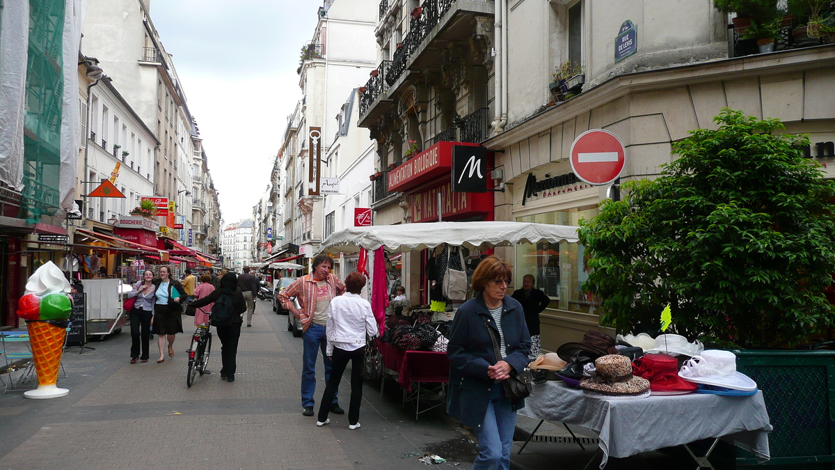 照片 法国(France) 巴黎(Paris) 第十七区(17th Arrondissement) 莱维街(Rue Levis) 2007-05 9