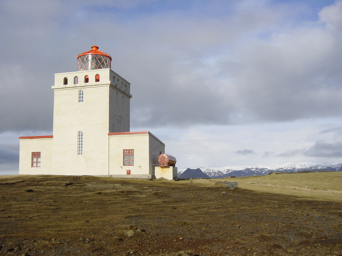 照片 冰岛(Iceland) 迪霍拉伊(Dyrholaey) 2003-03 12