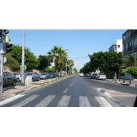 照片 以色列(Israel) 特拉维夫(Tel Aviv) 伊本·加比罗尔街(Ibn Gvirol Street) 2007-06 10