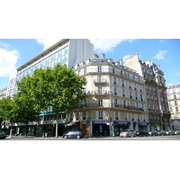 照片 法国(France) 巴黎(Paris) 第十七区(17th Arrondissement) 茹弗鲁瓦·达邦街(Rue Jouffroy d'Abbans) 2007-05 46