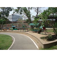 照片 泰国(Thailand) 清迈(Chiang Mai) 护城河内(Inside Canal) 布阿哈公园(Buak Had Park) 2006-04 9