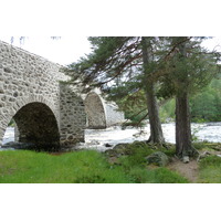 照片 英国(United Kingdom) 苏格兰(Scotland) 凯恩戈姆山国家公园(Cairngorms National Park) 因弗考尔德桥(Invercauld Bridge) 2011-07 11