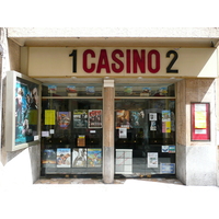 照片 法国(France) 旺斯(Vence) 伊斯纳尔大街(Avenue H. Isnard) 2007-07 10