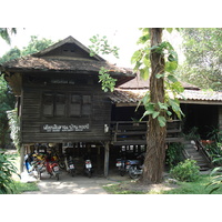 照片 泰国(Thailand) 清迈(Chiang Mai) 护城河内(Inside Canal) 2006-04 33