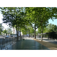 照片 法国(France) 巴黎(Paris) 星形广场和凯旋门(Etoile and Arc de Triomphe) 2007-05 72