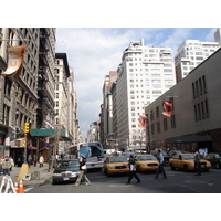 照片 美国(United States) 纽约(New York) 沿第五大道而下(down the 5th Avenue) 2006-03 54
