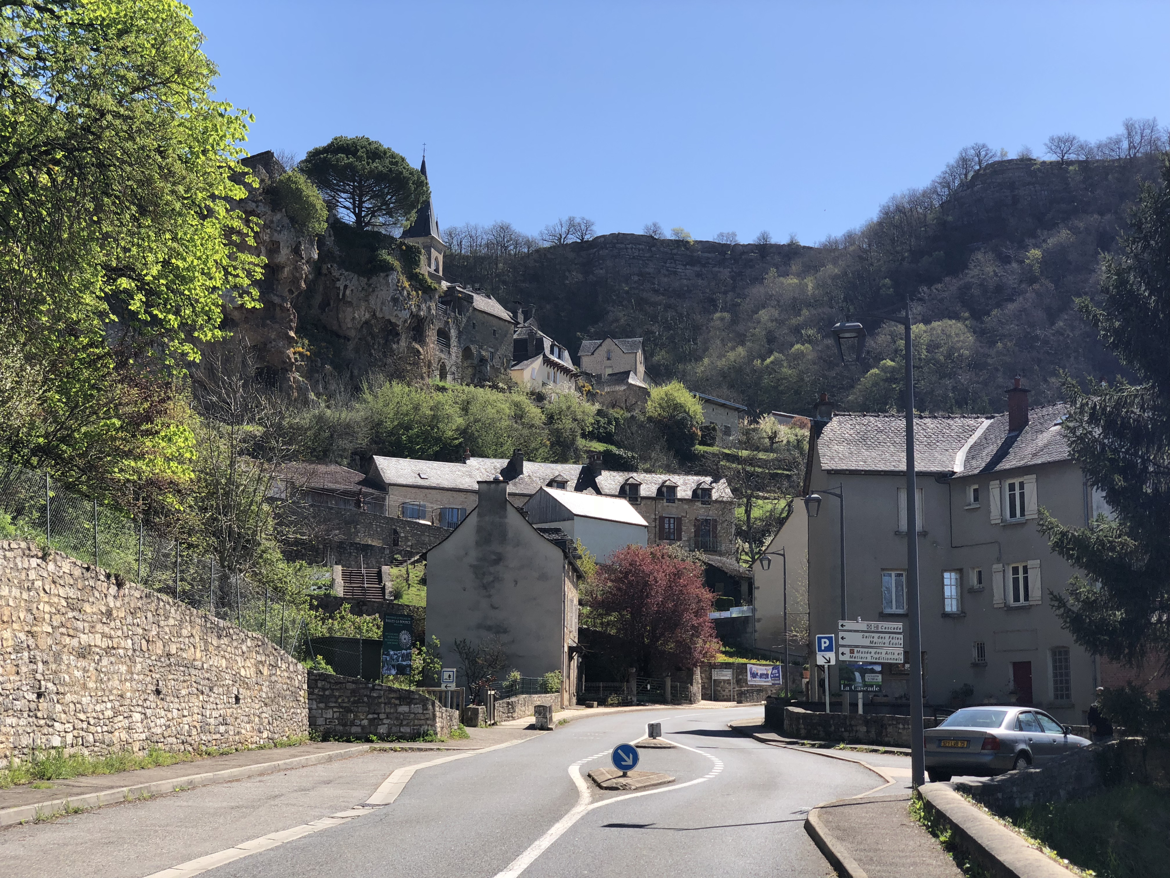 Photo France Salles la Source 2018-04 53