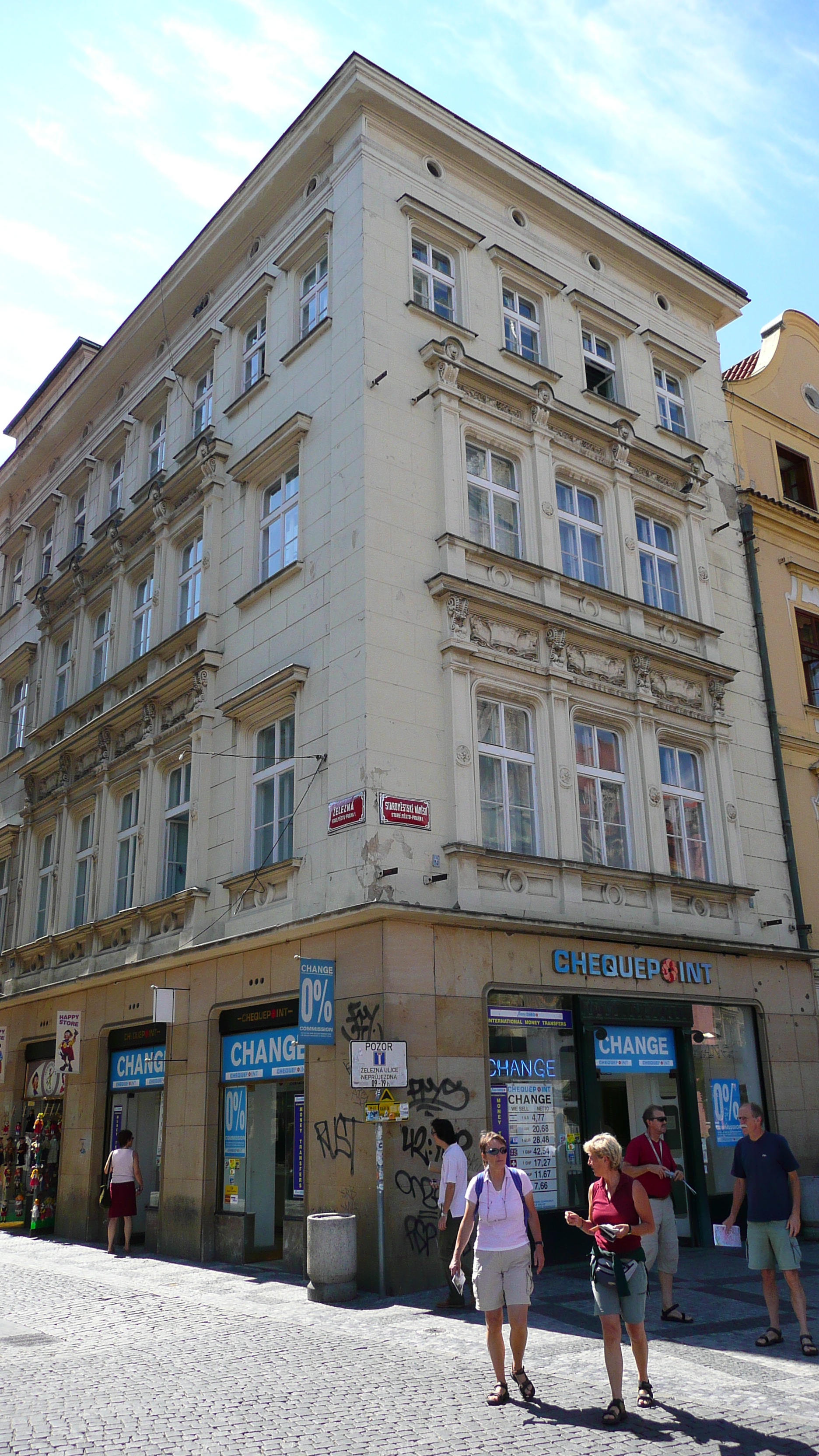 Photo République Tchèque Prague Place Staromestske 2007-07 64