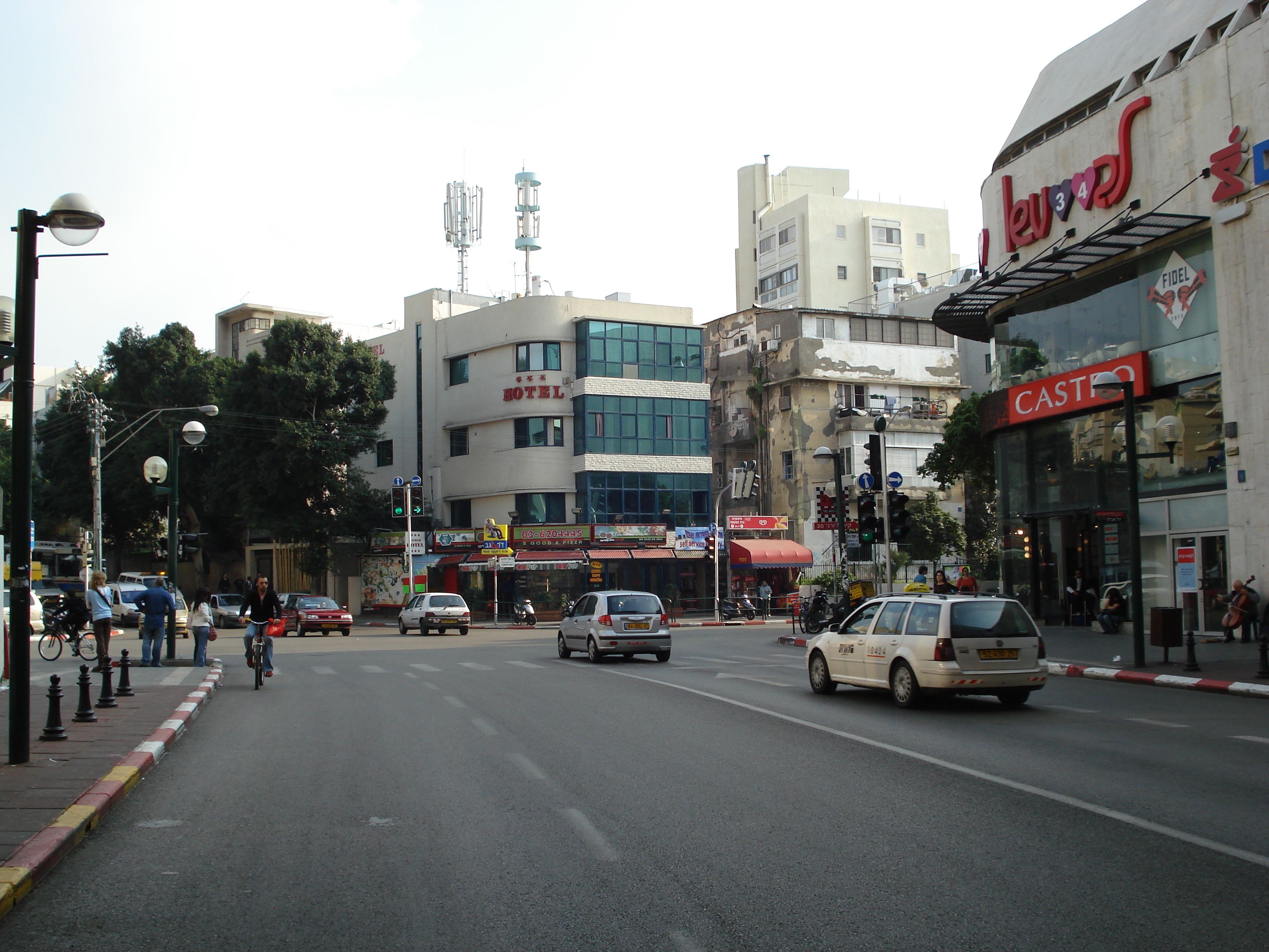 Photo Israel Tel Aviv 2006-12 43