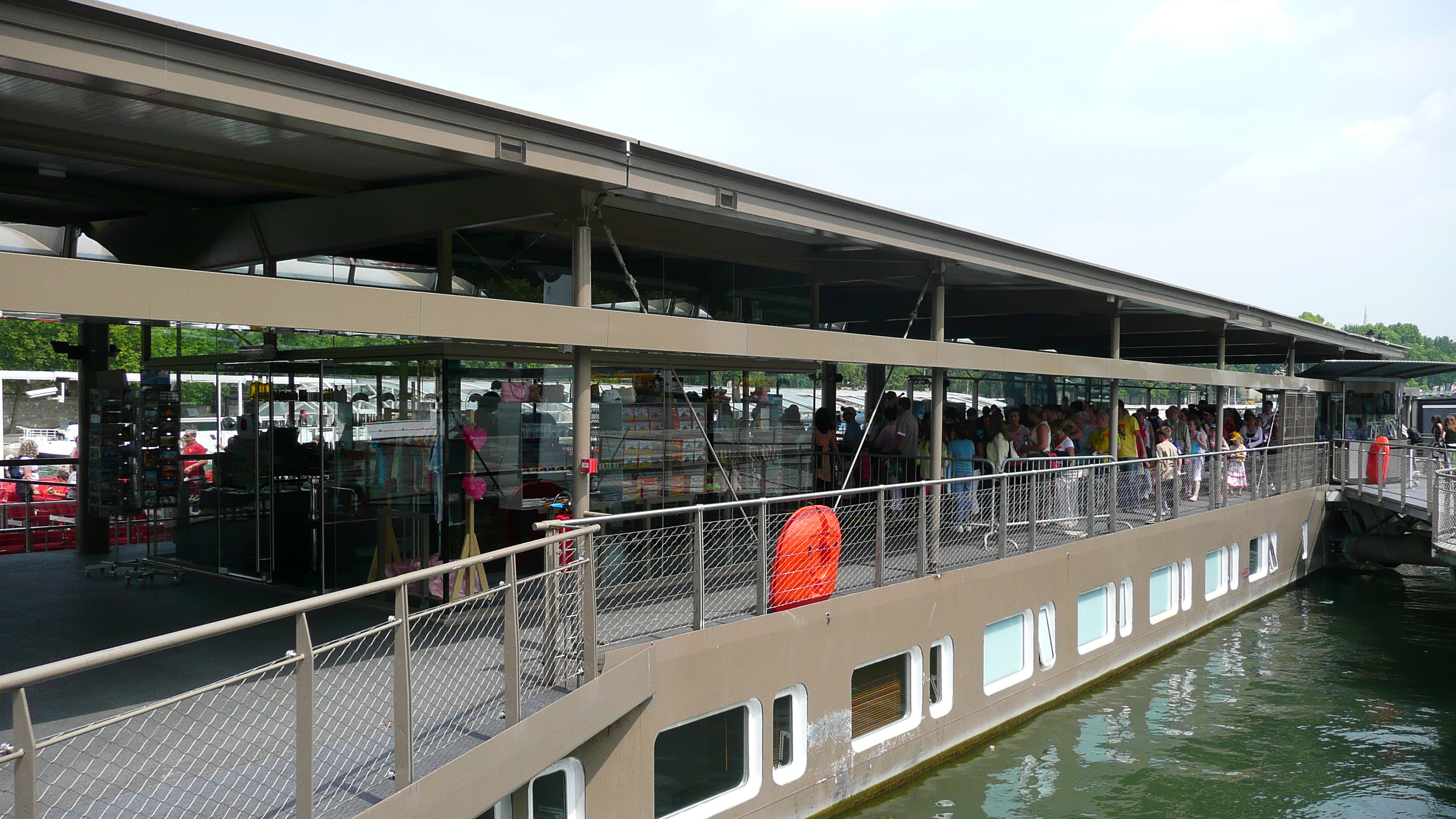 Photo France Paris La Seine en Batobus 2007-06 58