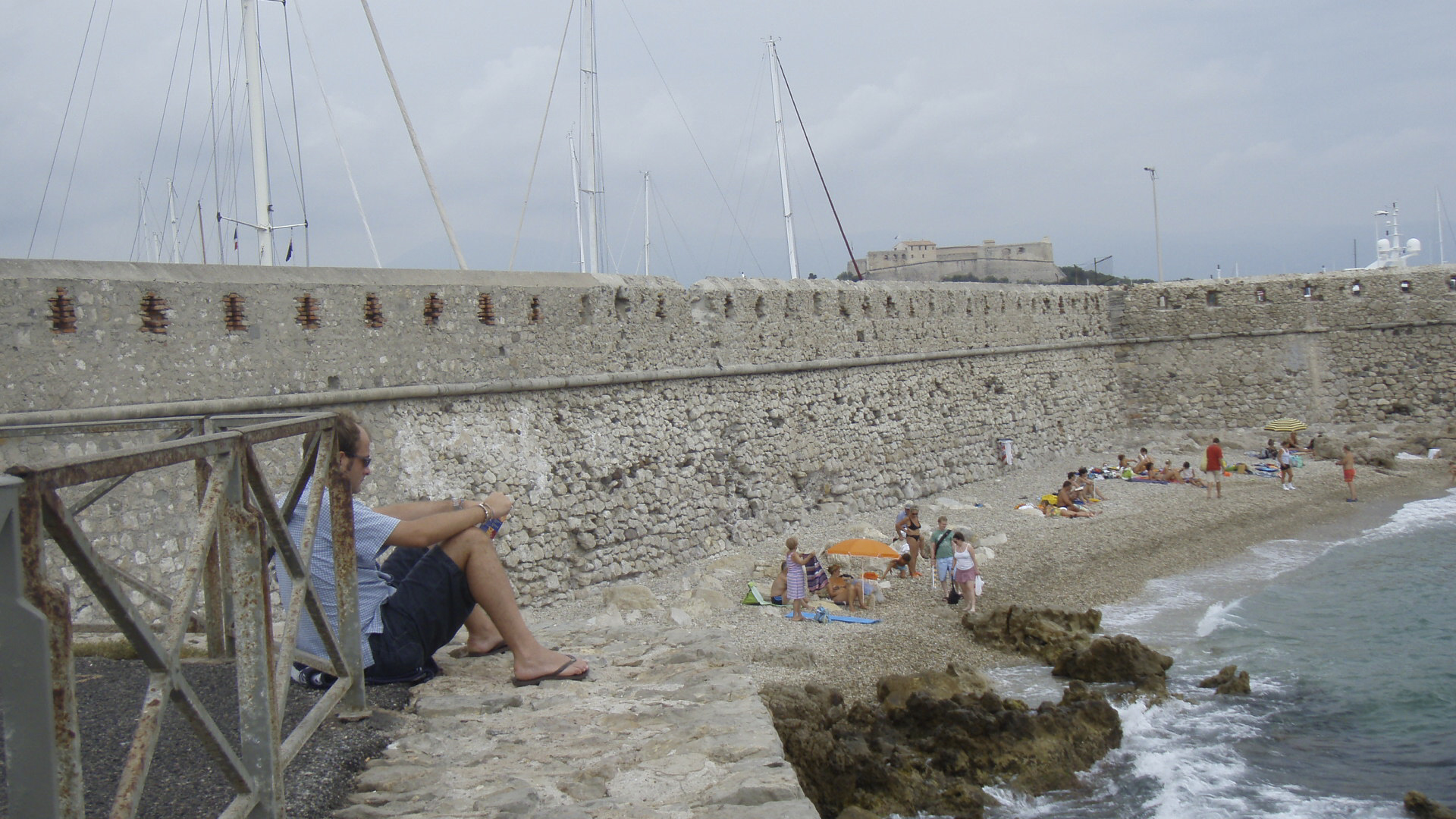 Photo France Antibes Plage de la Gravette 2007-08 19