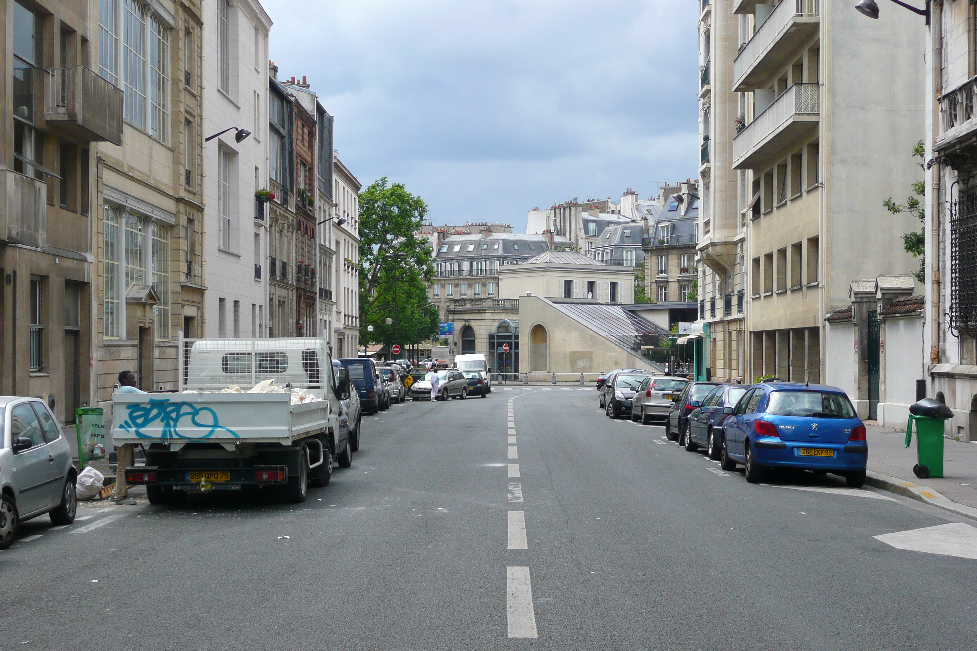 Photo France Paris Rue Ampère 2007-06 43