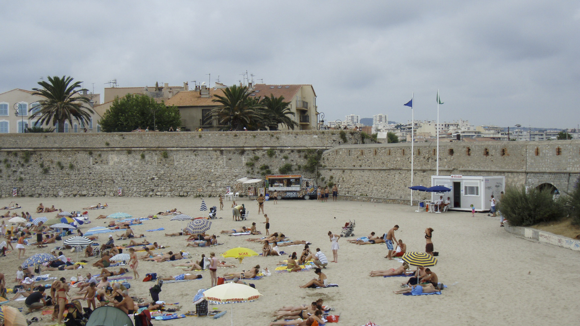 Photo France Antibes Plage de la Gravette 2007-08 2