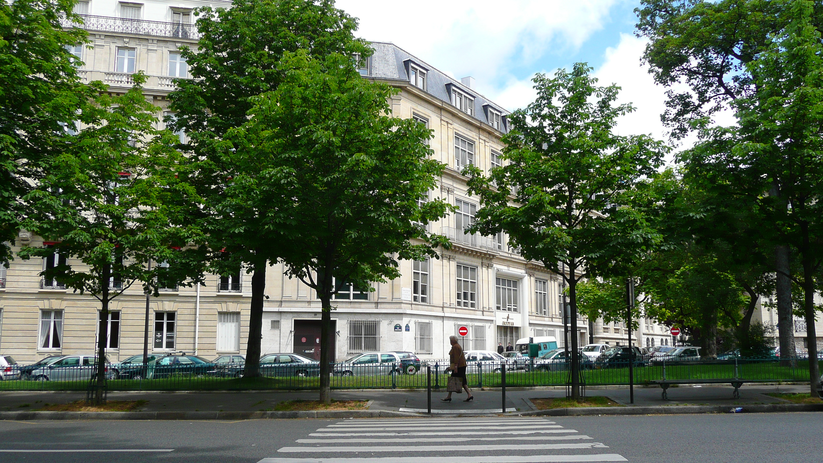 Photo France Paris 17eme Arrondissement Place Malesherbes 2007-05 5