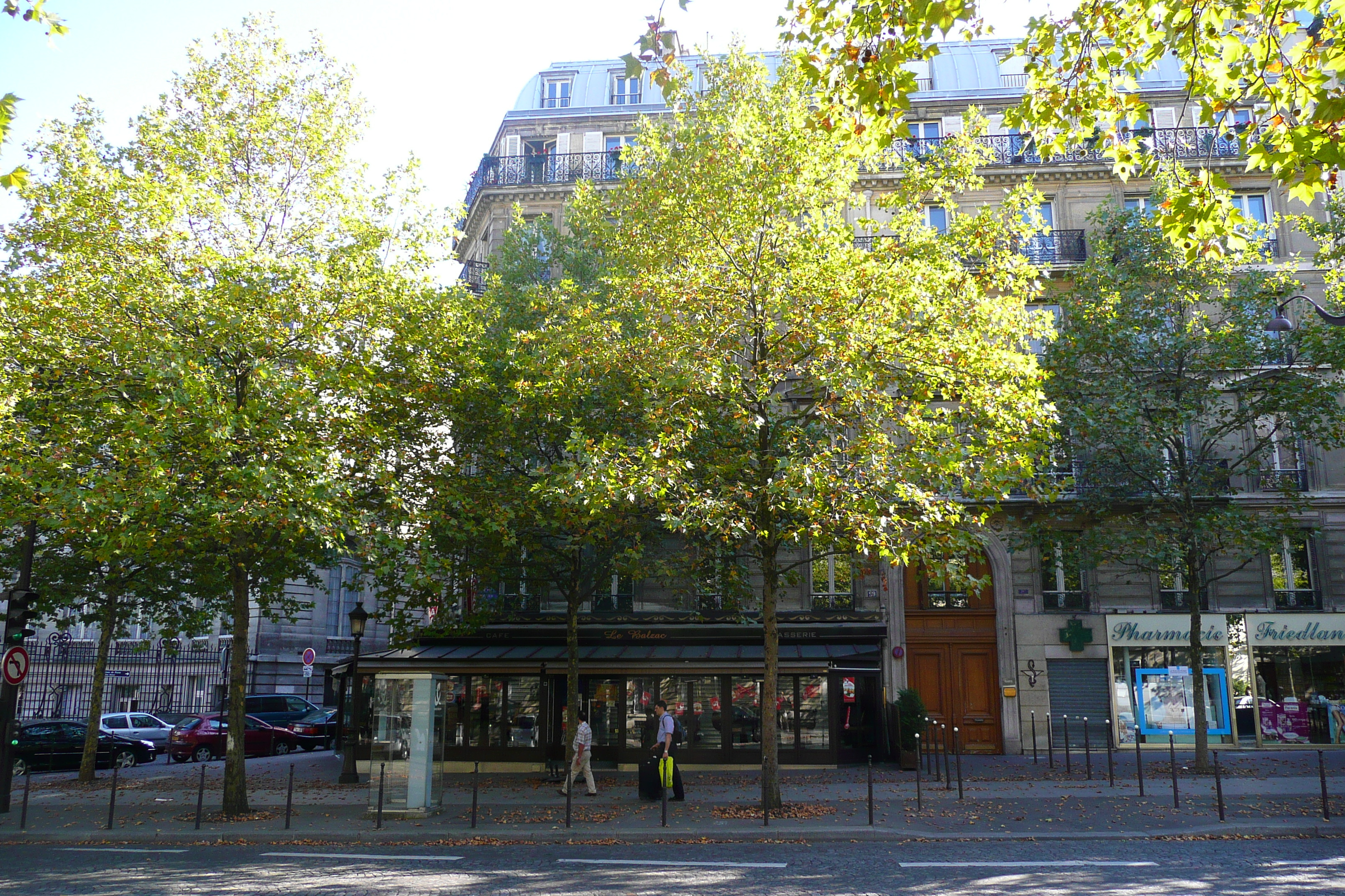 Photo France Paris Avenue de Friedland 2007-09 4