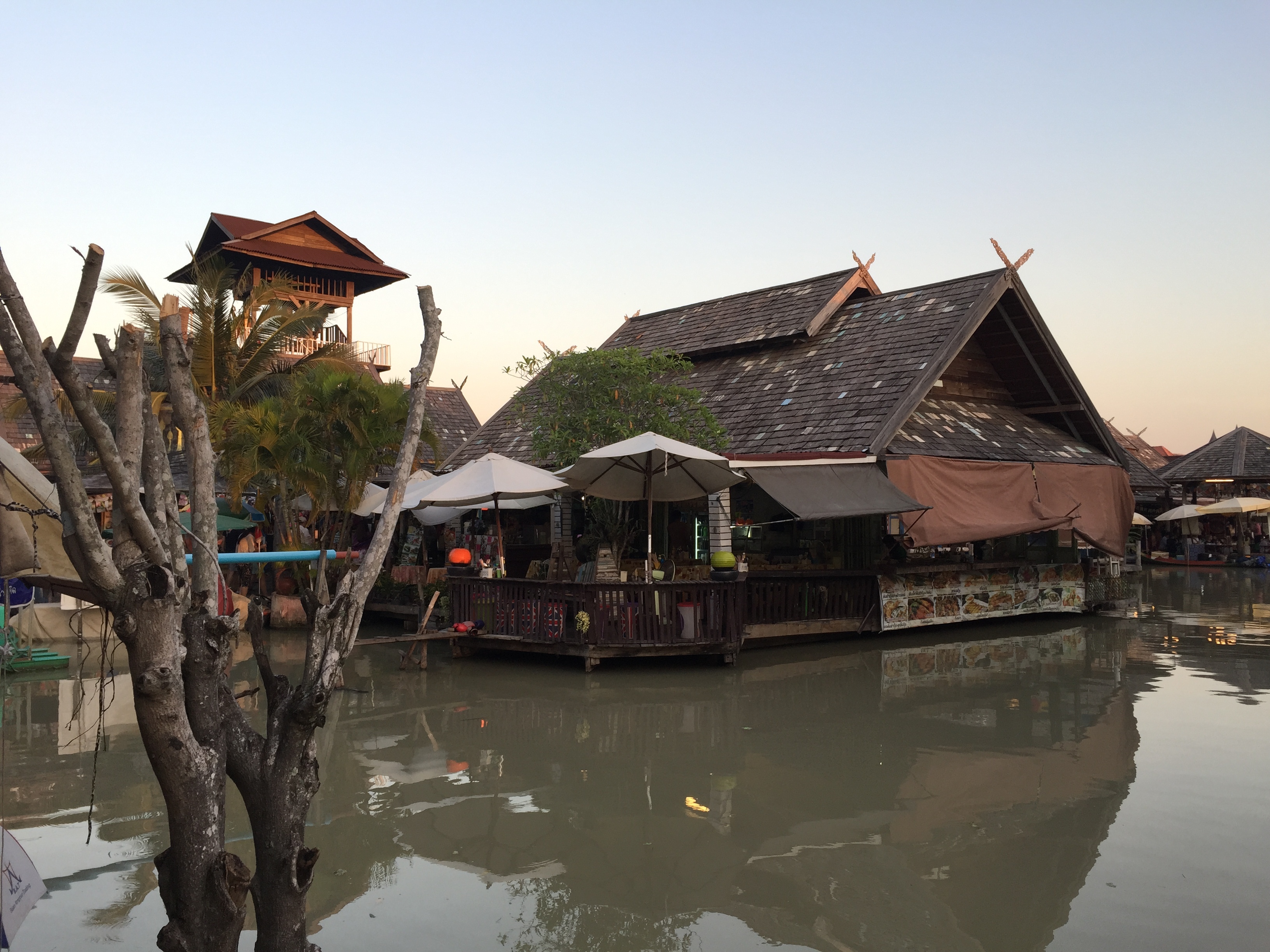 Photo Thaïlande Pattaya Marché flottant 2014-12 11
