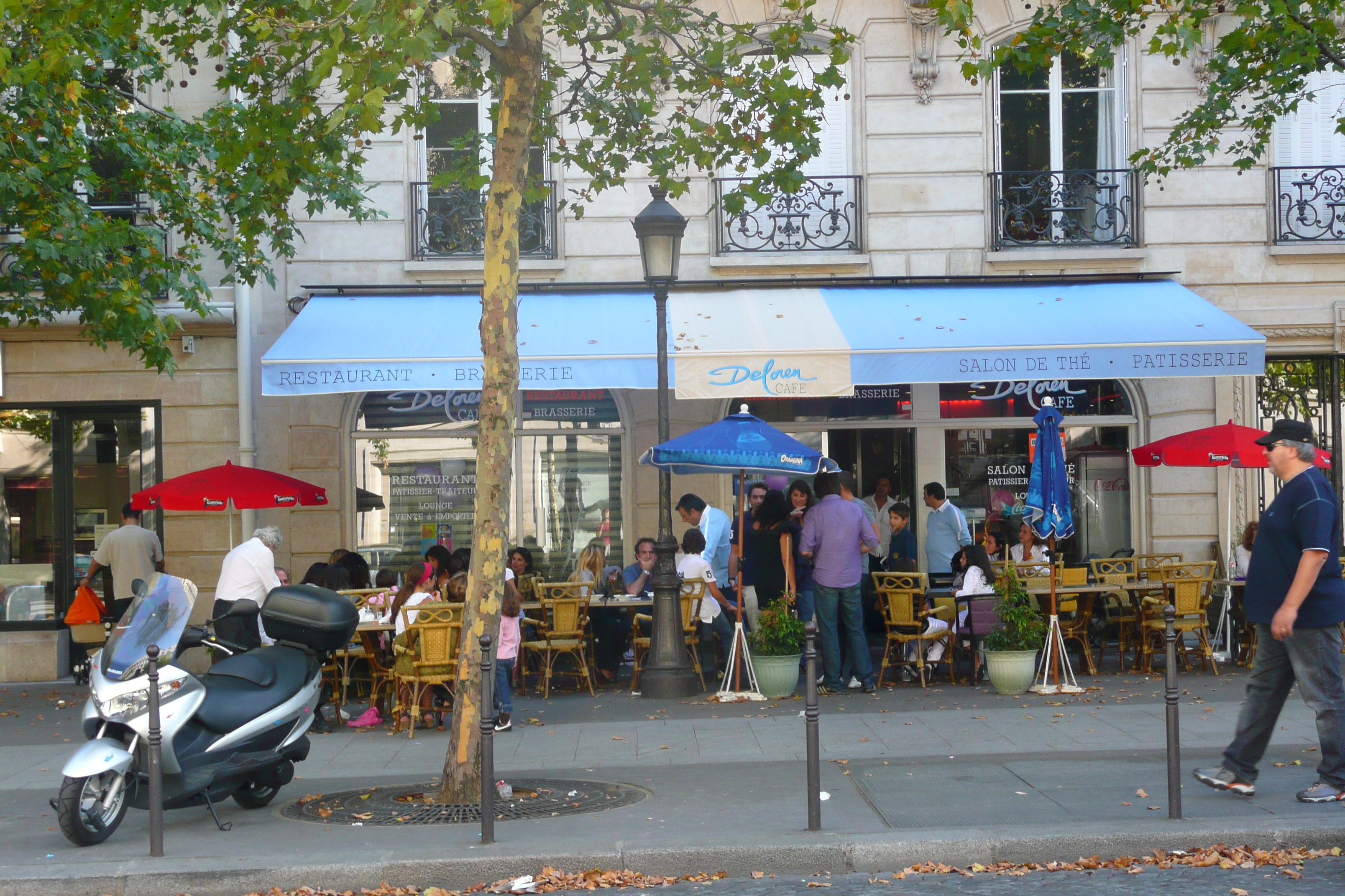 Photo France Paris Avenue de Friedland 2007-09 26