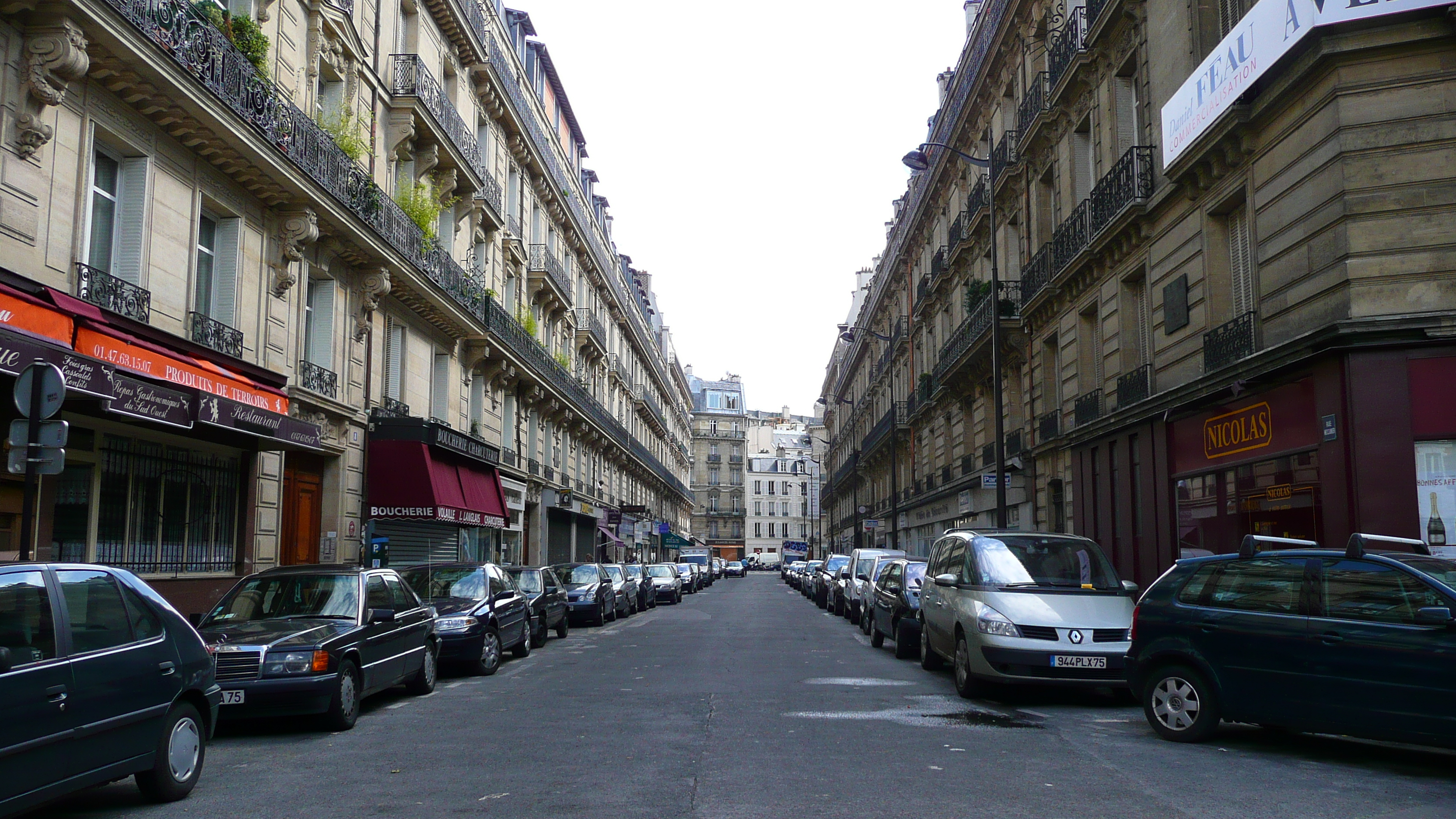 Photo France Paris 17eme Arrondissement Rue Jouffroy d'Abbans 2007-05 29