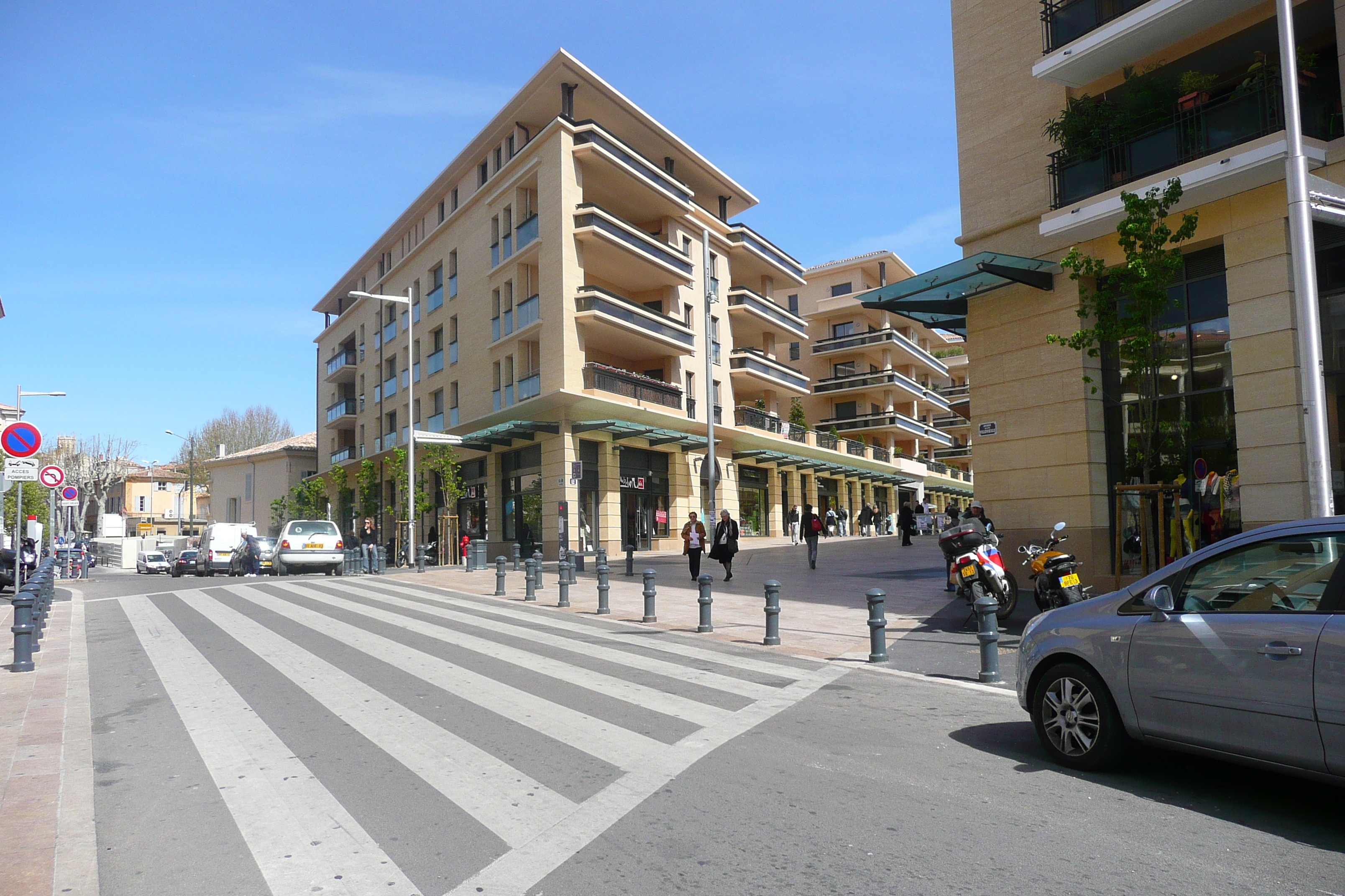 Photo France Aix en Provence Aix ouest 2008-04 54