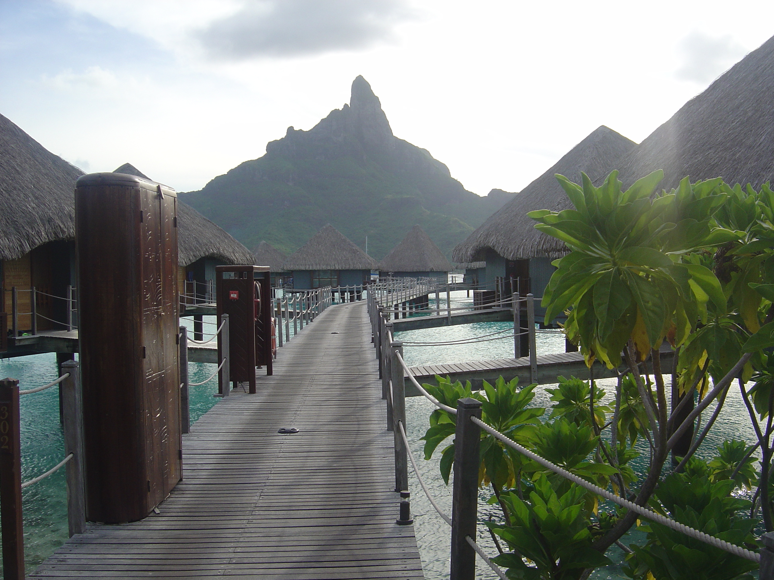Photo Polynésie Hotel Meridien Bora Bora 2006-04 201