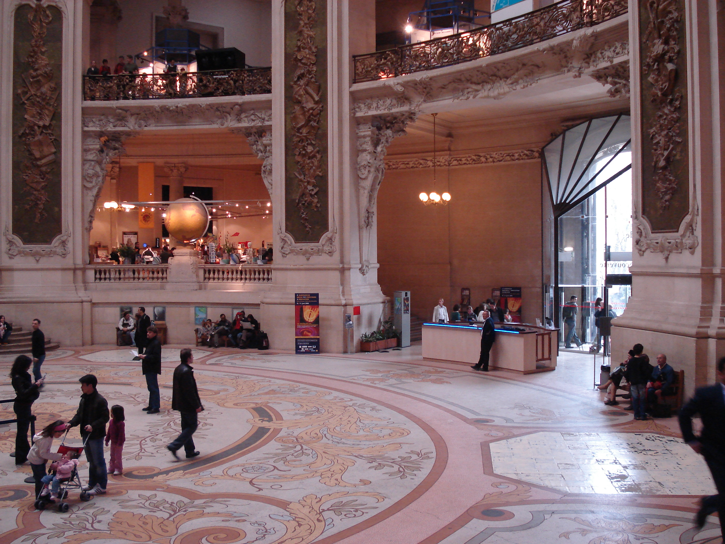 Photo France Paris Palais de la découverte 2006-04 10