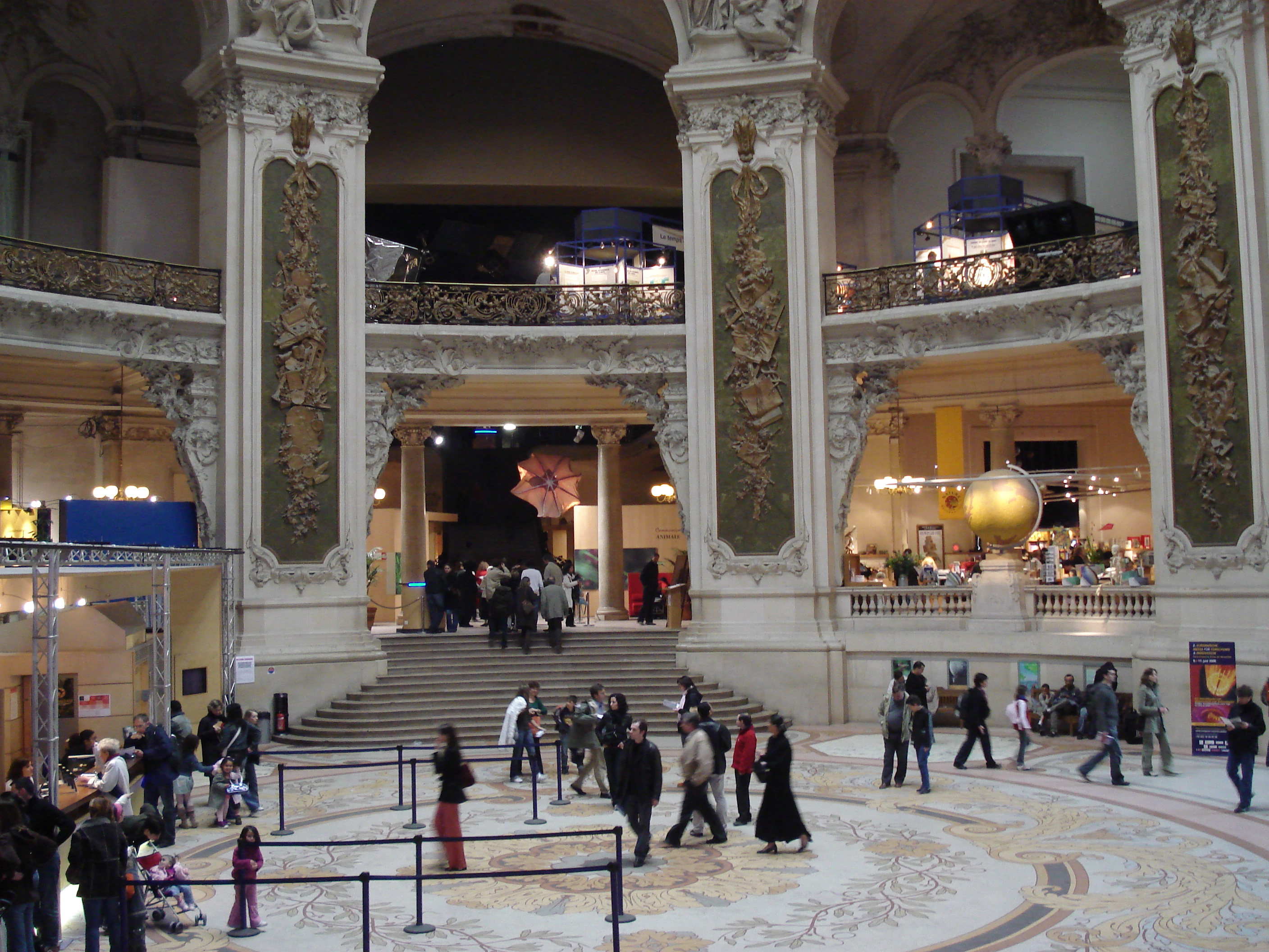 Photo France Paris Palais de la découverte 2006-04 16