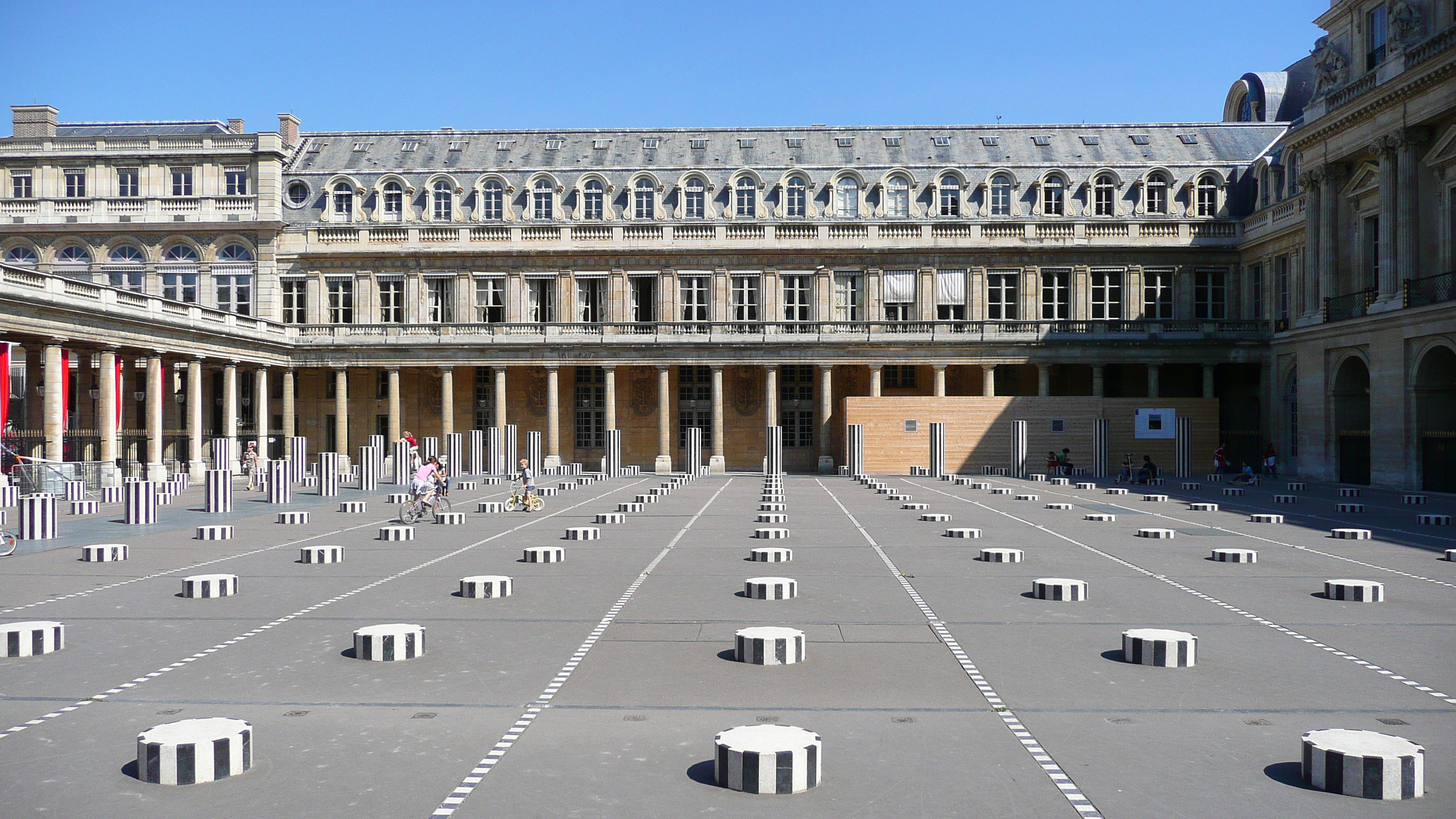 Photo France Paris Palais Royal 2007-08 35
