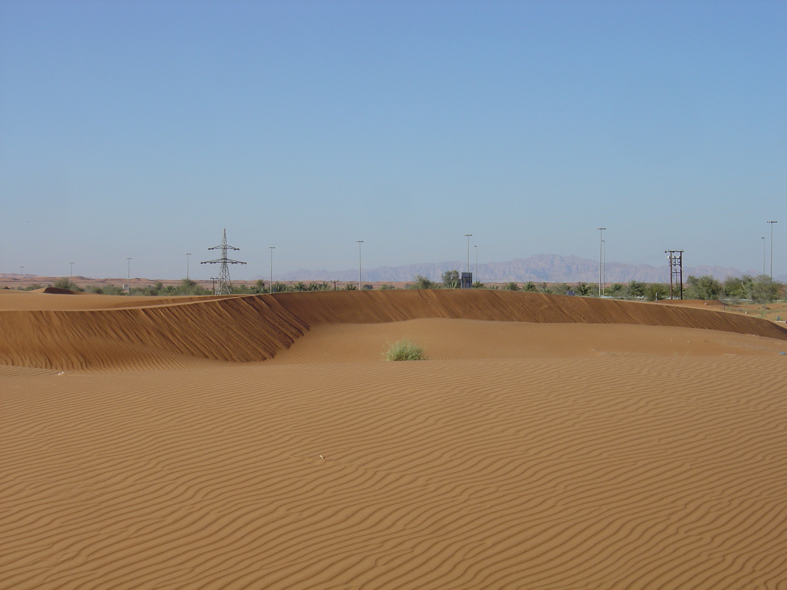 Photo Émirats arabes unis Route de Dubai à Al Ain 2005-03 19