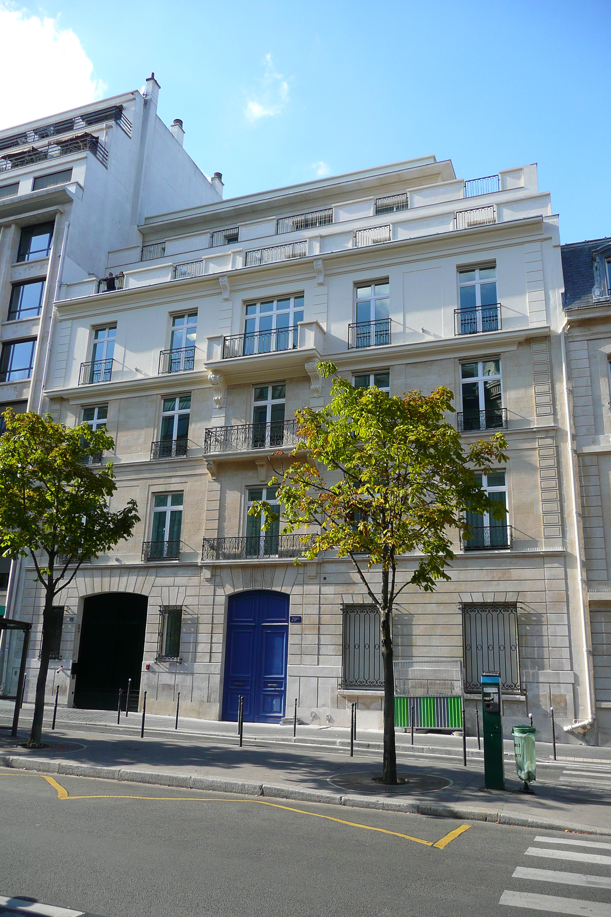 Photo France Paris Avenue Hoche 2007-09 28