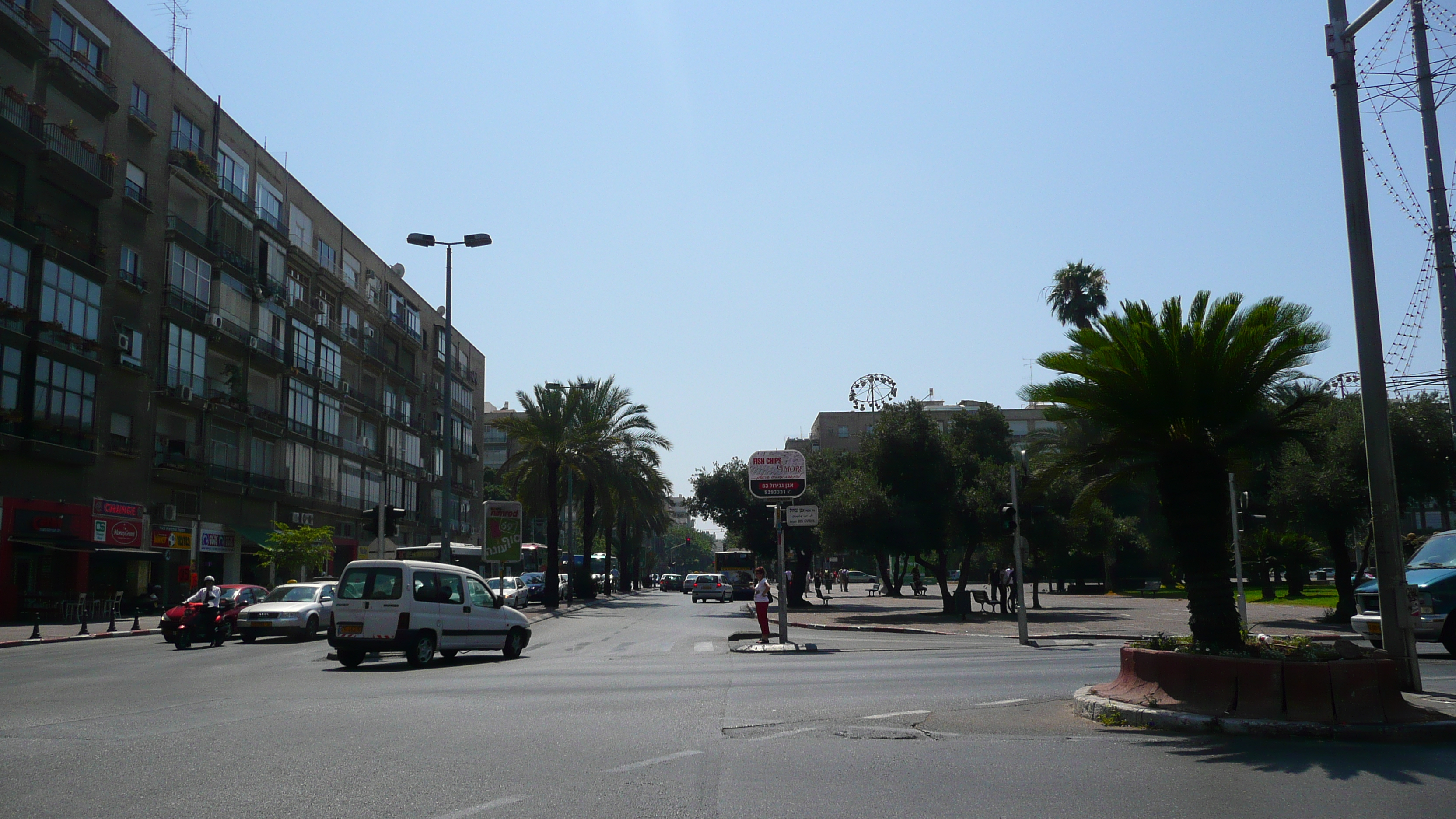 Photo Israel Tel Aviv Rue Ibn Gvirol 2007-06 20