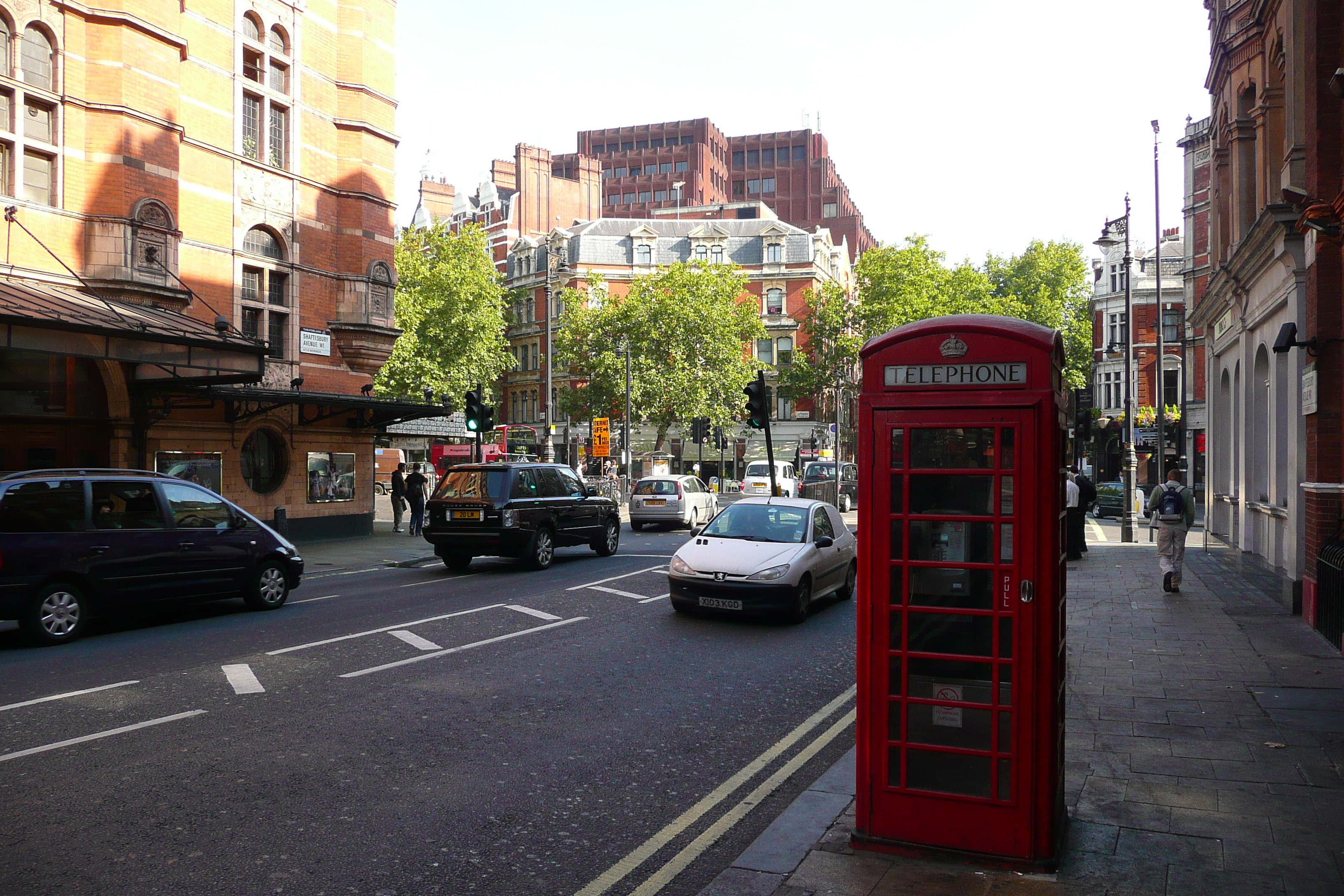 Photo Royaume-Uni Londres Avenue Shaftesbury 2007-09 18