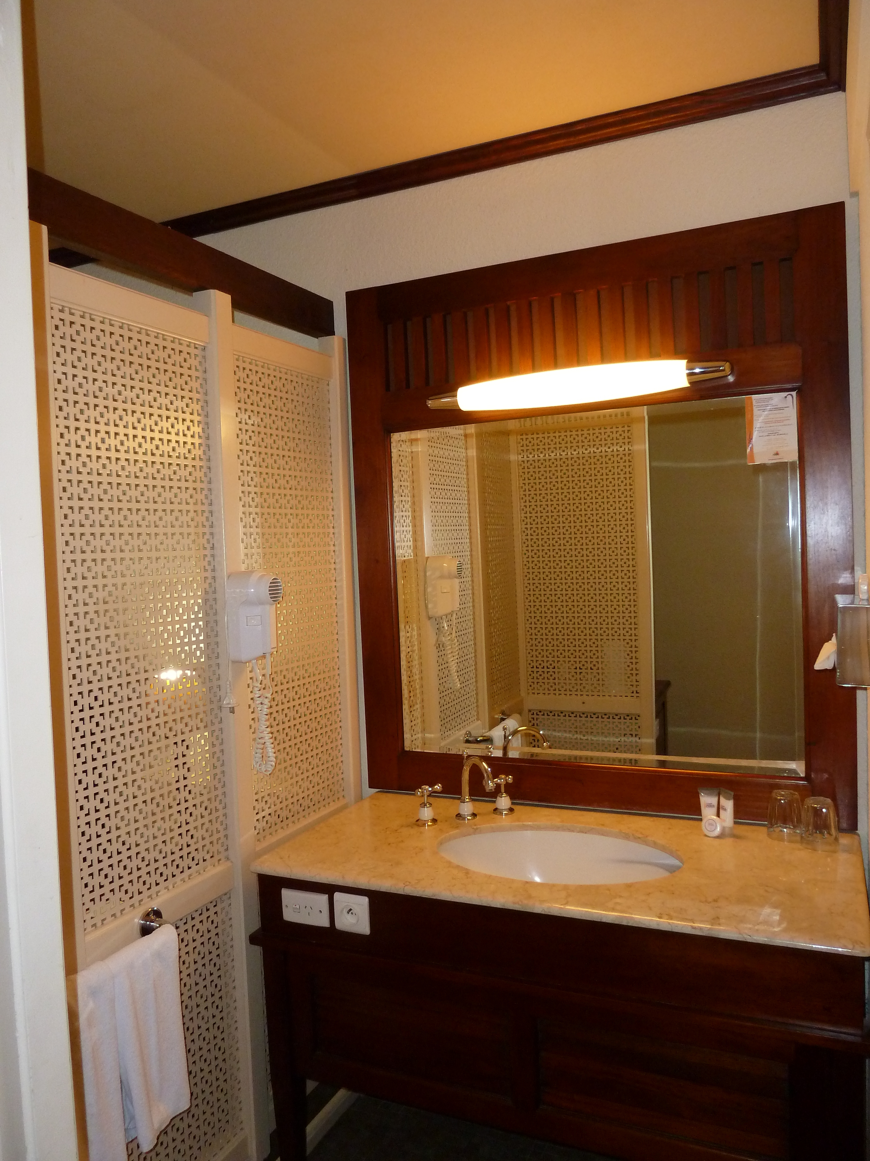 Photo Nouvelle-Calédonie Hotel Le Surf Noumea 2010-05 13