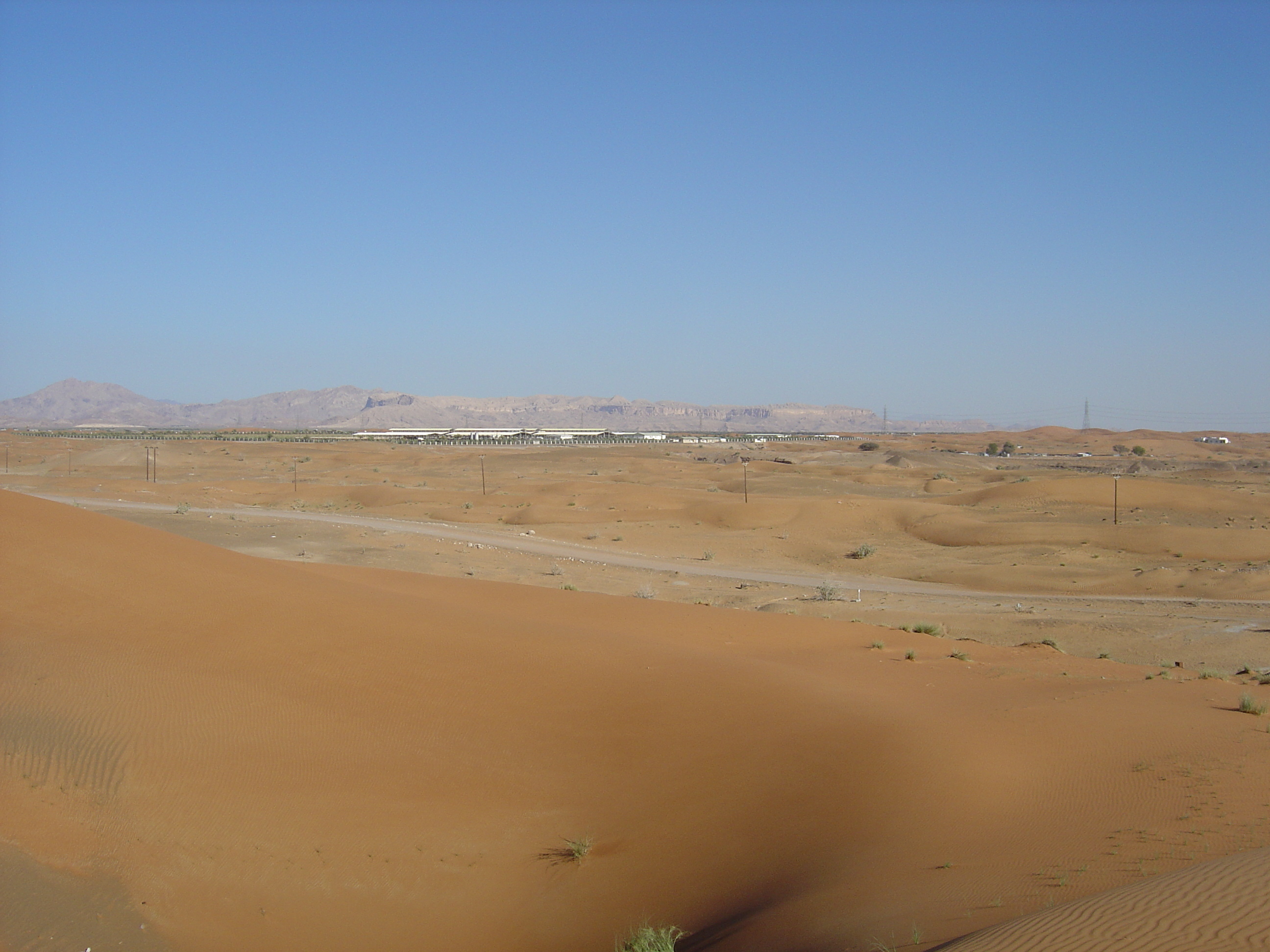 Photo Émirats arabes unis Route de Dubai à Al Ain 2005-03 2