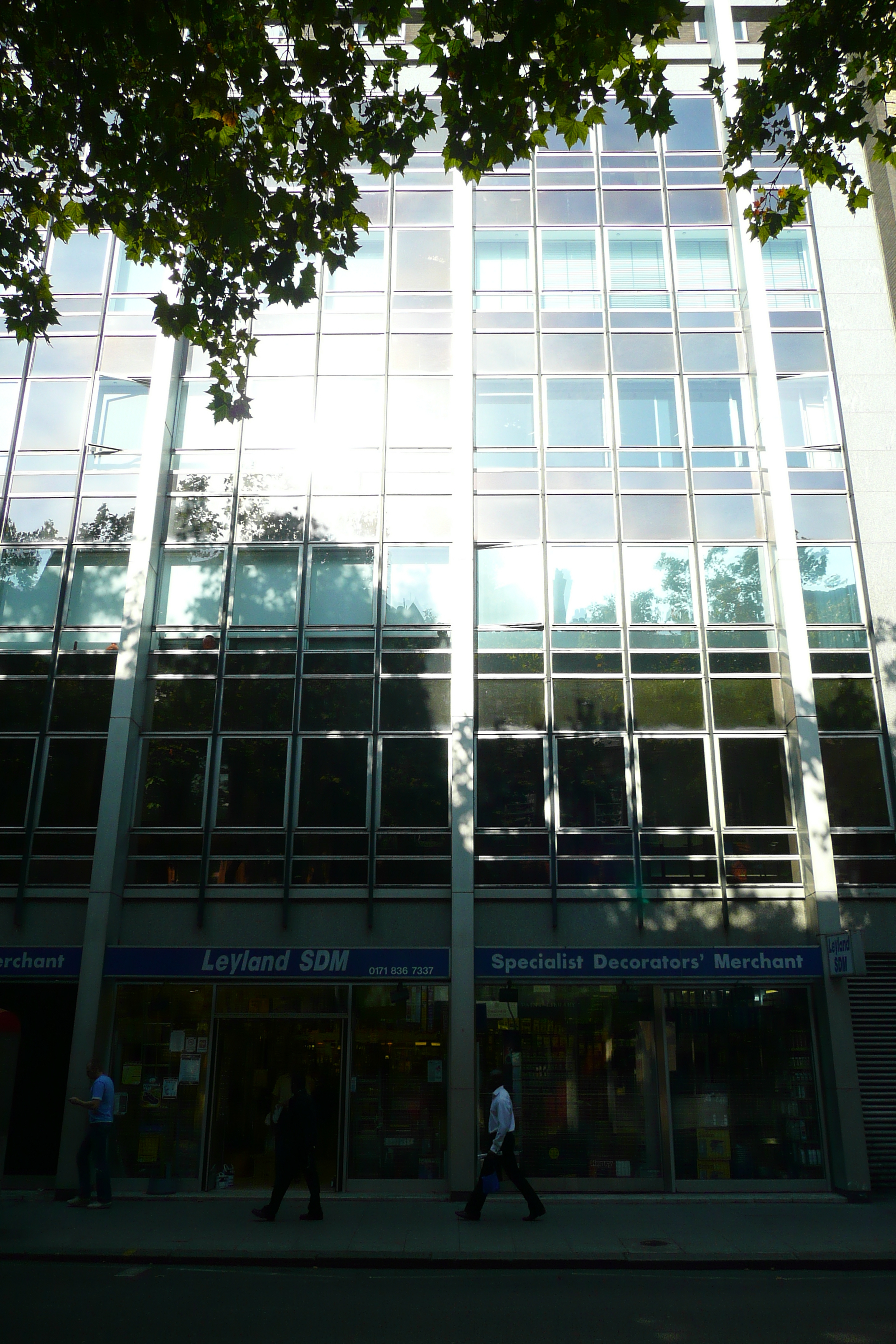 Photo Royaume-Uni Londres Avenue Shaftesbury 2007-09 29