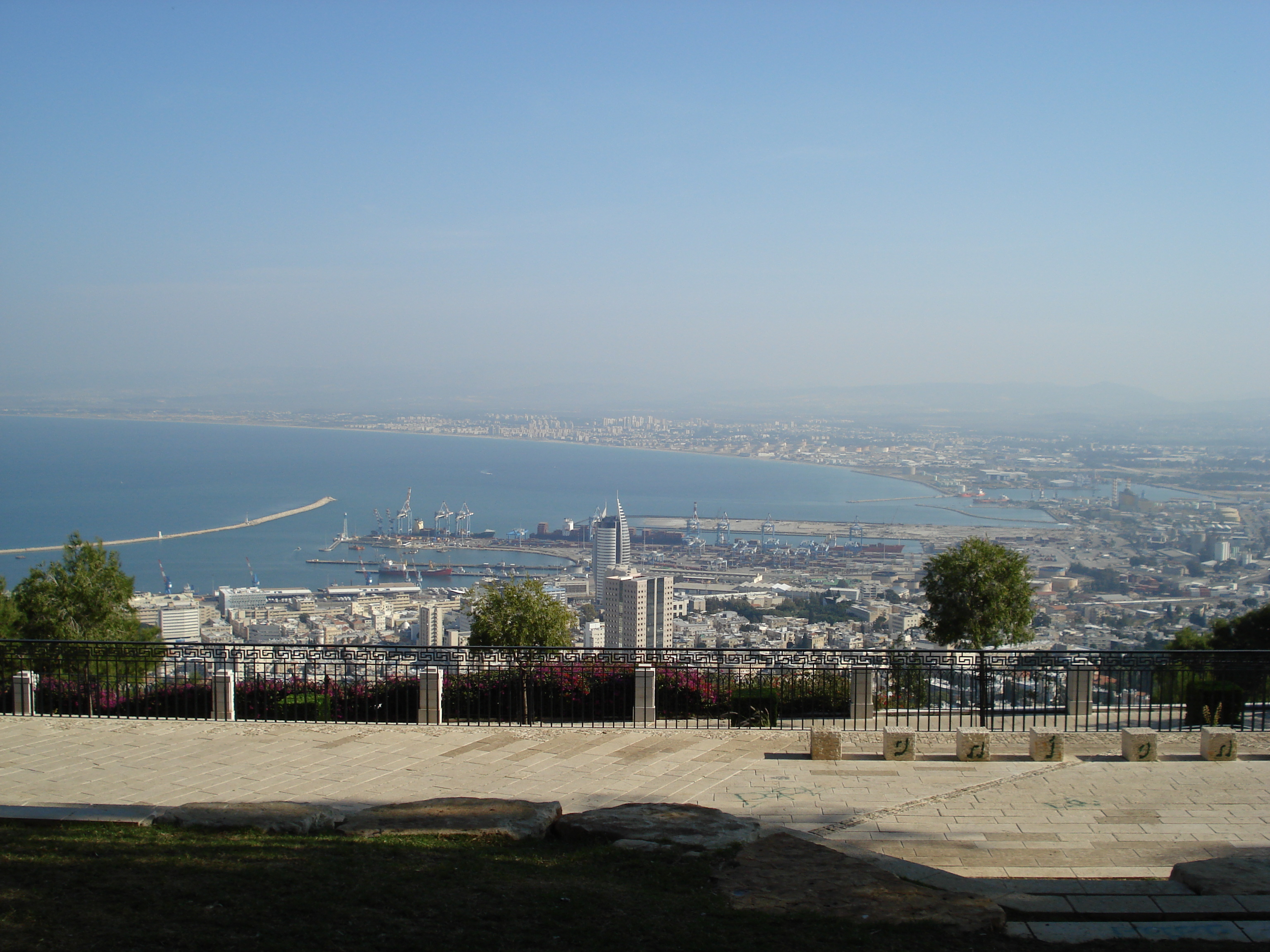 Photo Israel Haifa Hotel Dan Carmel 2006-12 1