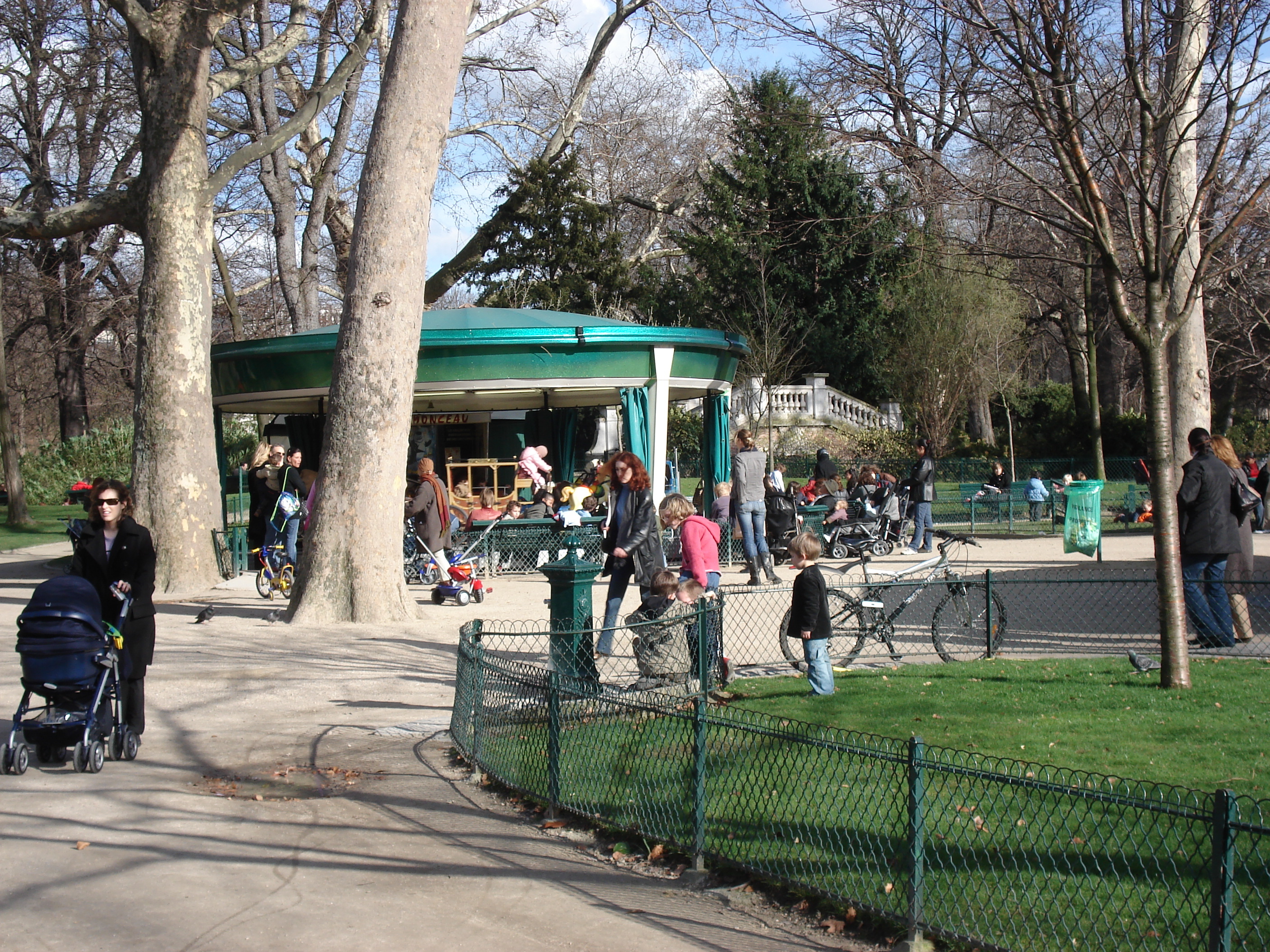 Photo France Paris Parc Monceau 2006-03 30