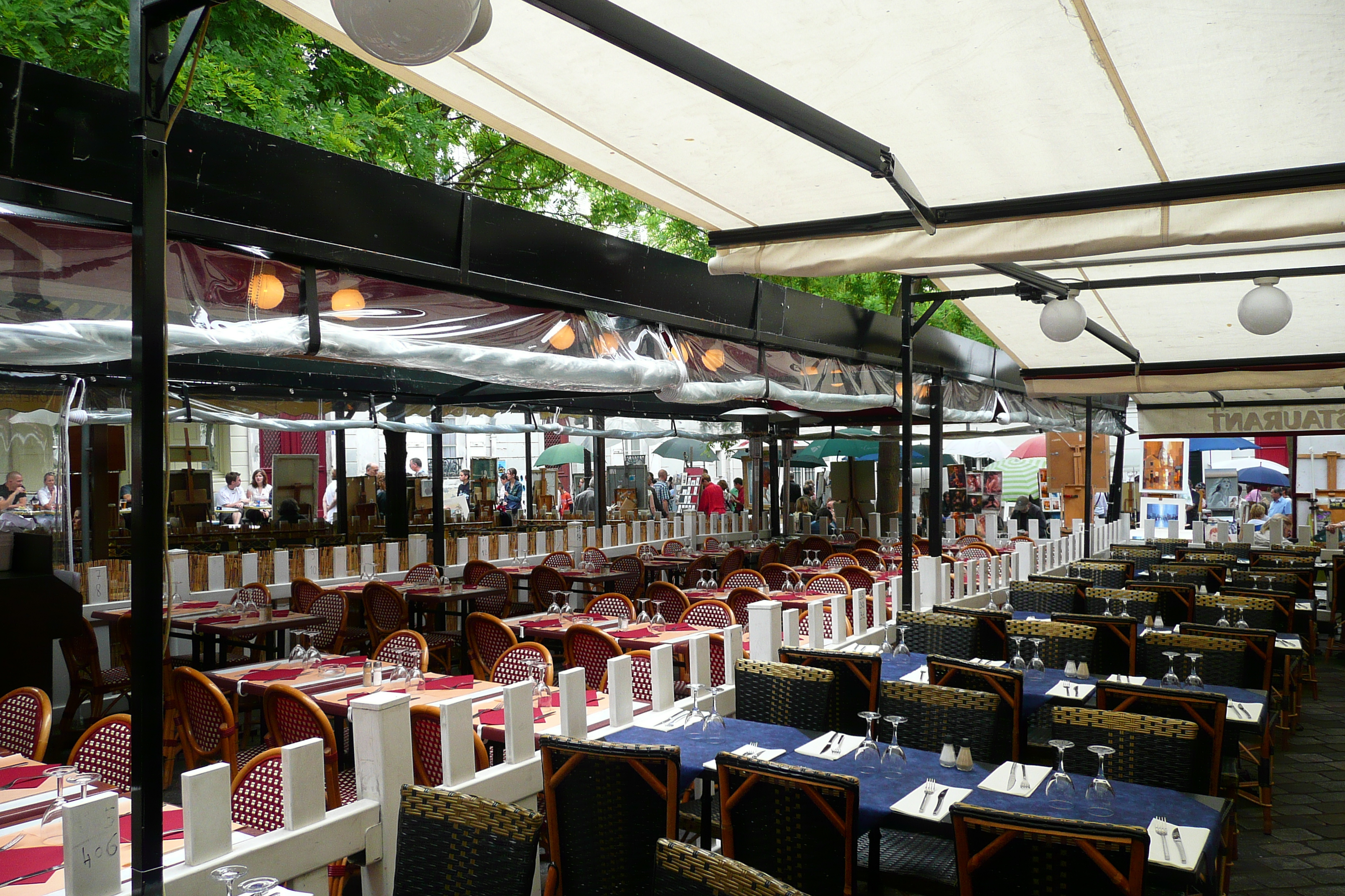 Photo France Paris Place du Tertre 2007-06 16