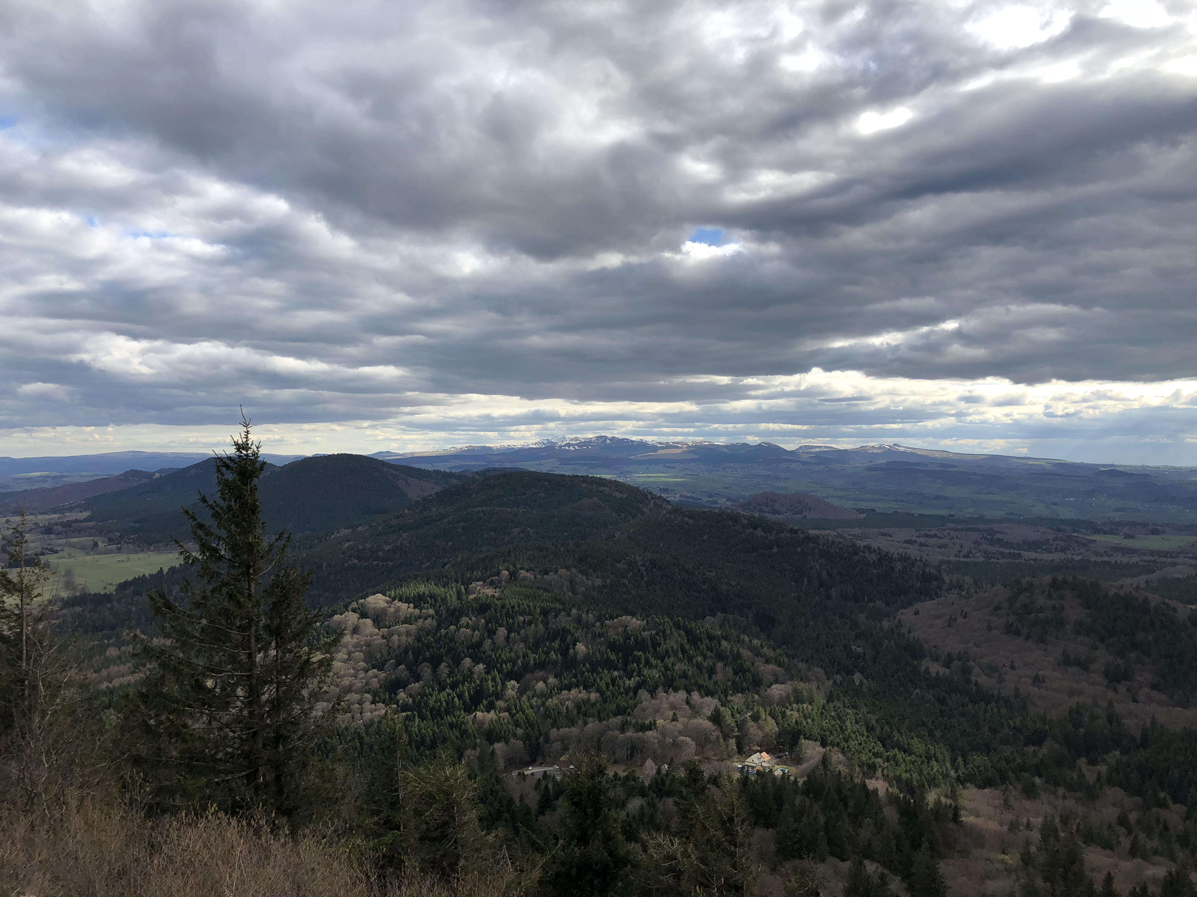Photo France Puy de Dome 2018-04 16