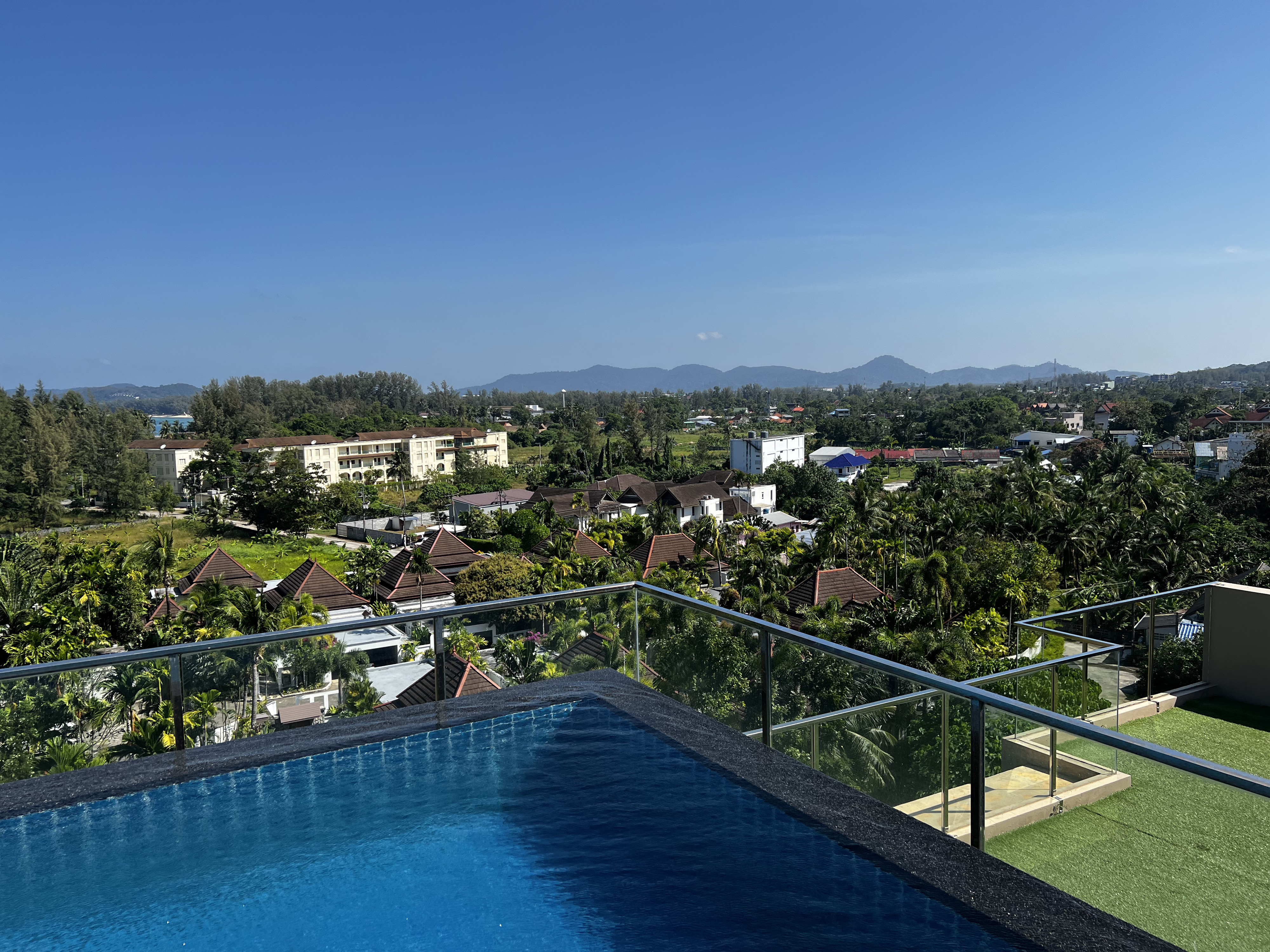 Photo Thaïlande Phuket Plage de Surin The Aristo Resort 2021-12 8