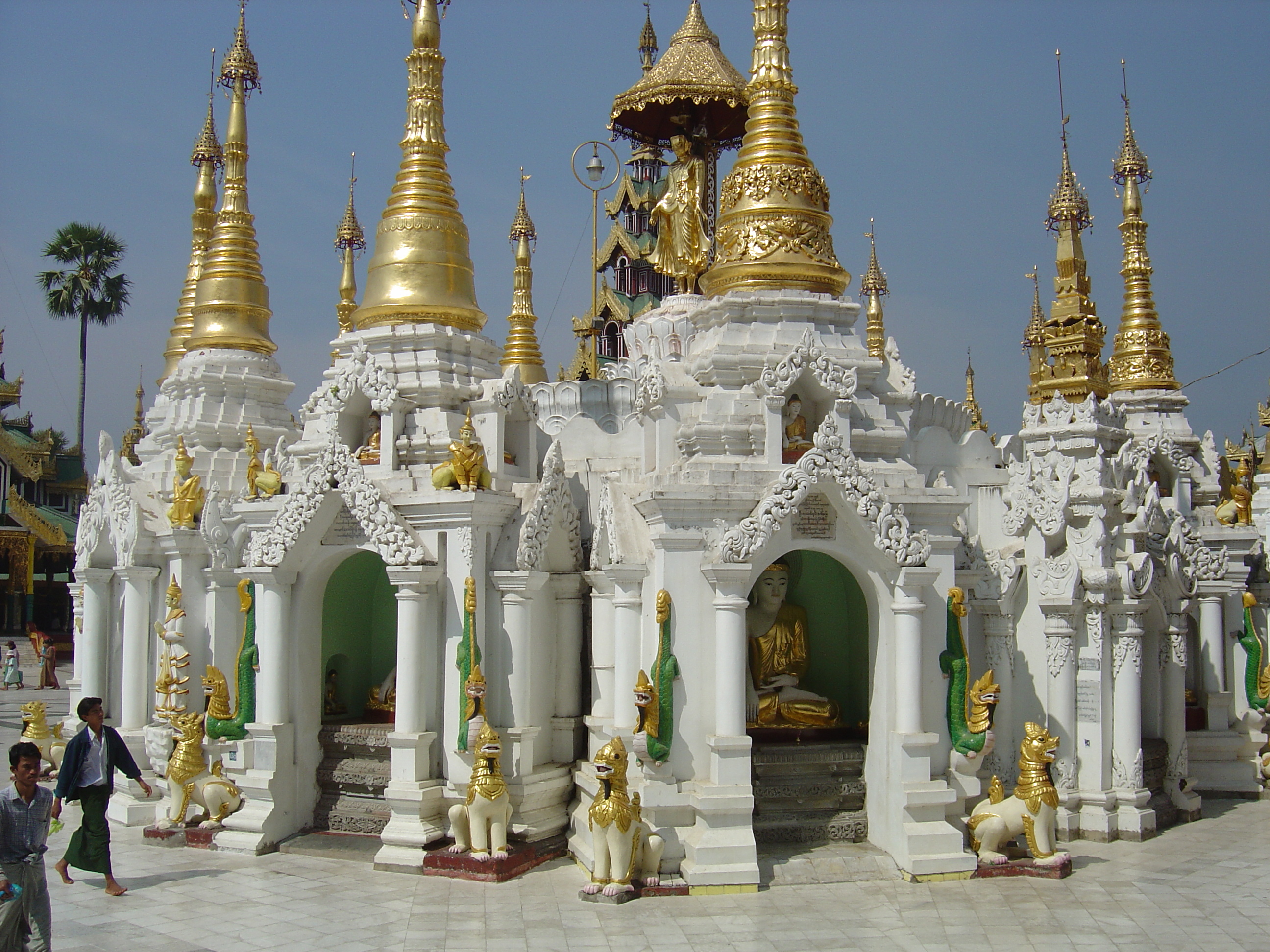 Photo Birmanie (Myanmar) Rangoun Pagode Shwedagon 2005-01 44