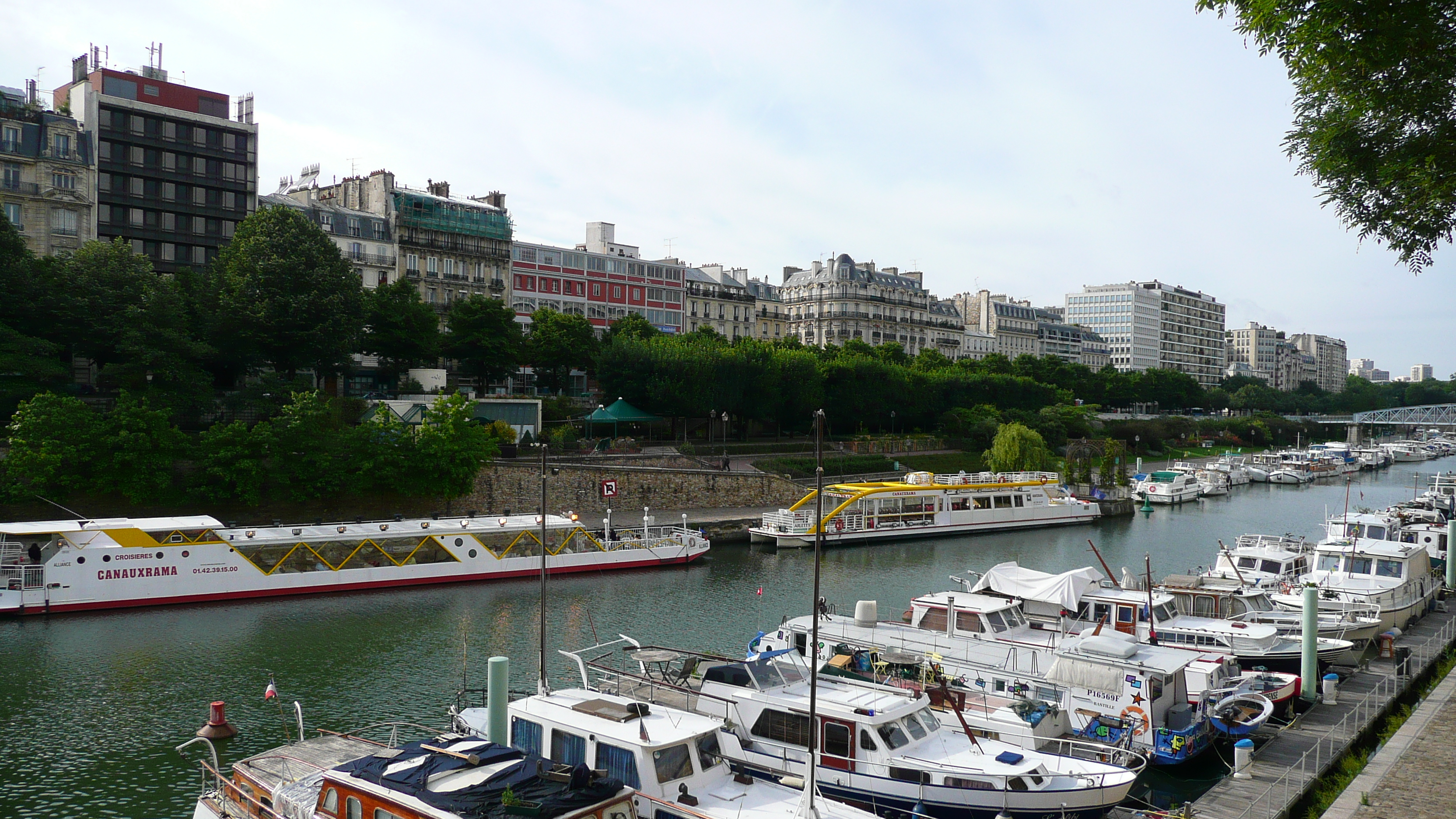 Photo France Paris Port de la Bastille 2007-06 27