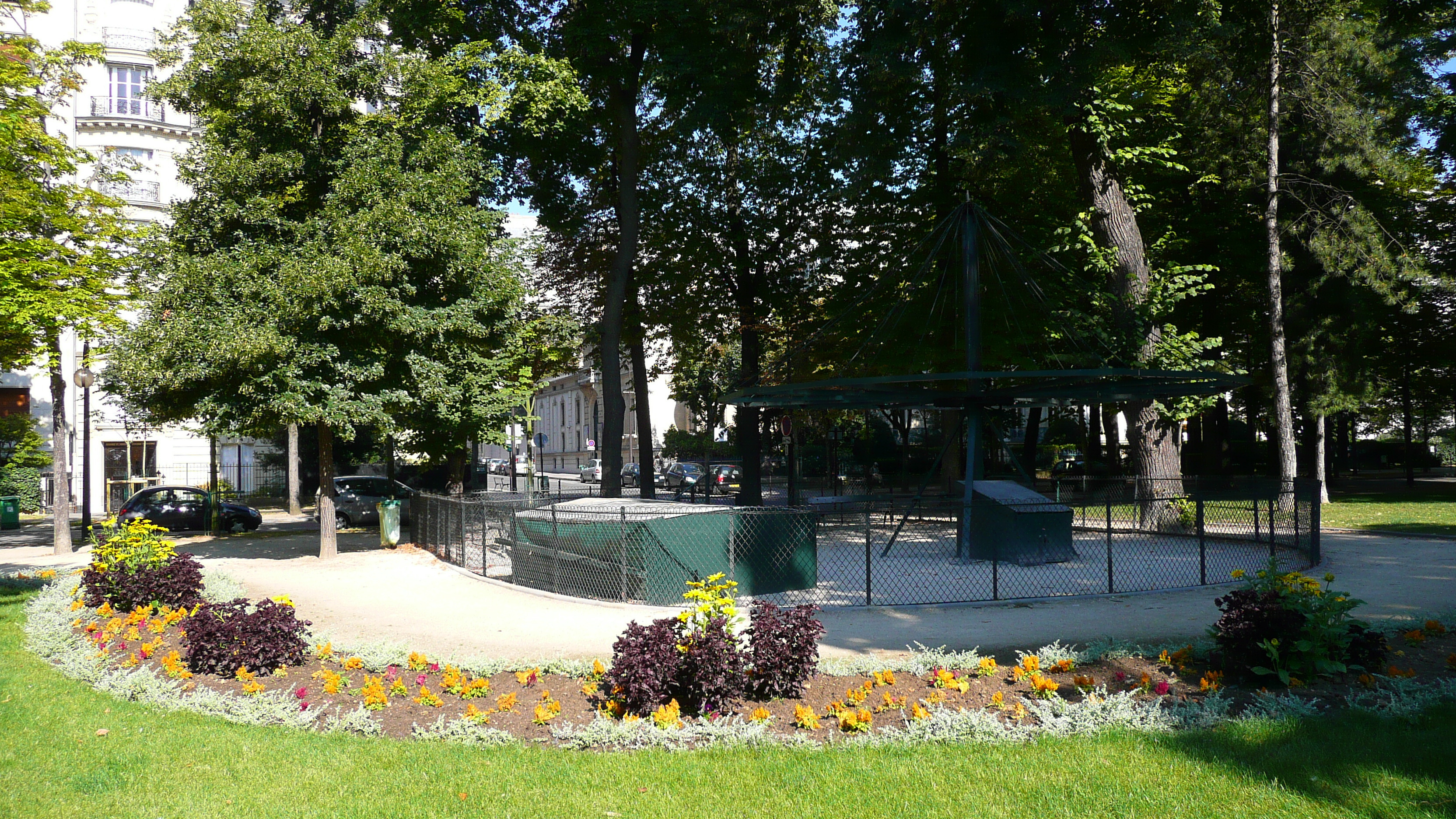 Photo France Paris Jardins du Ranelagh 2007-08 30