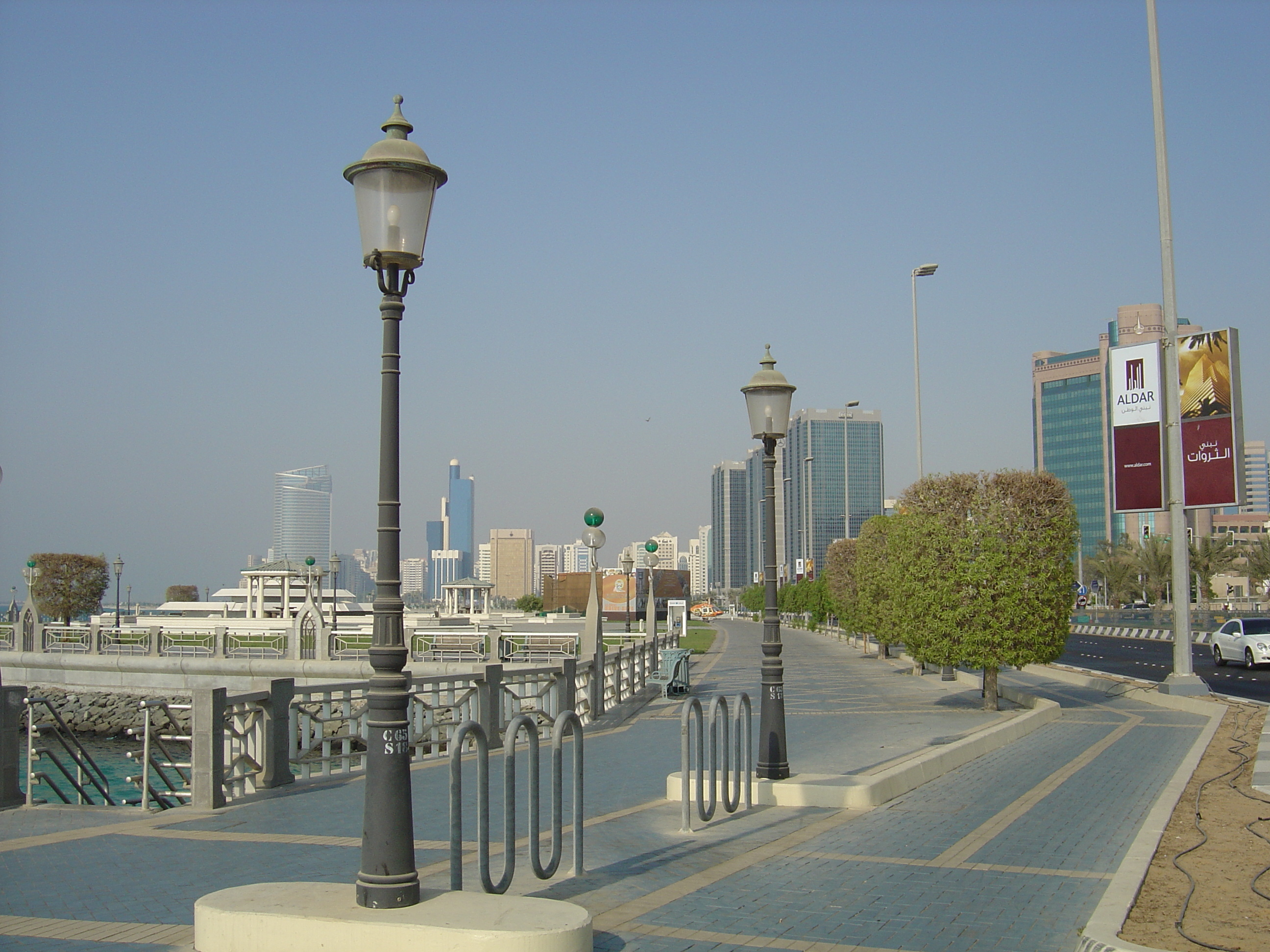 Photo Émirats arabes unis Abu Dhabi 2005-09 11