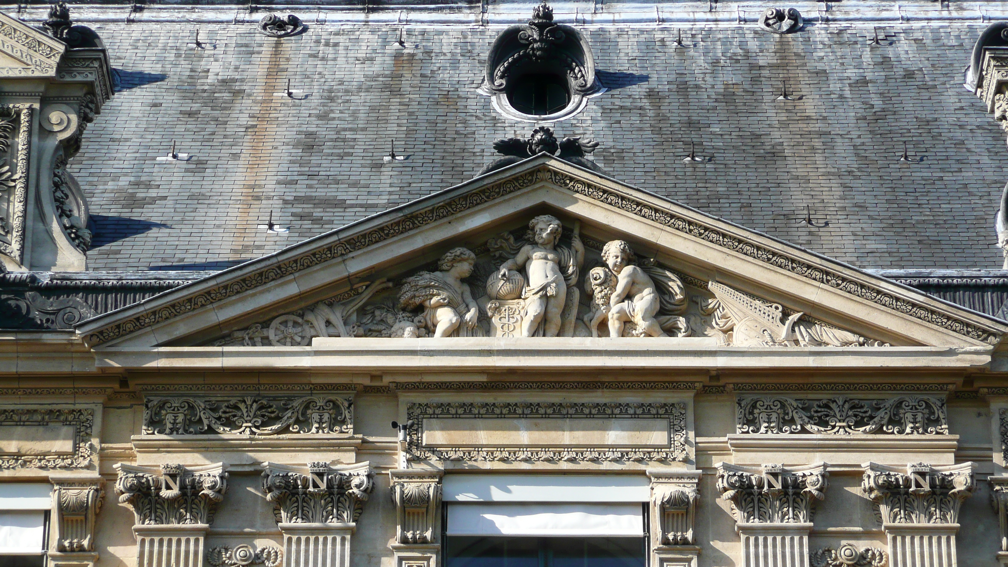 Photo France Paris Le Louvre Facade sur Seine du Louvre 2007-07 70