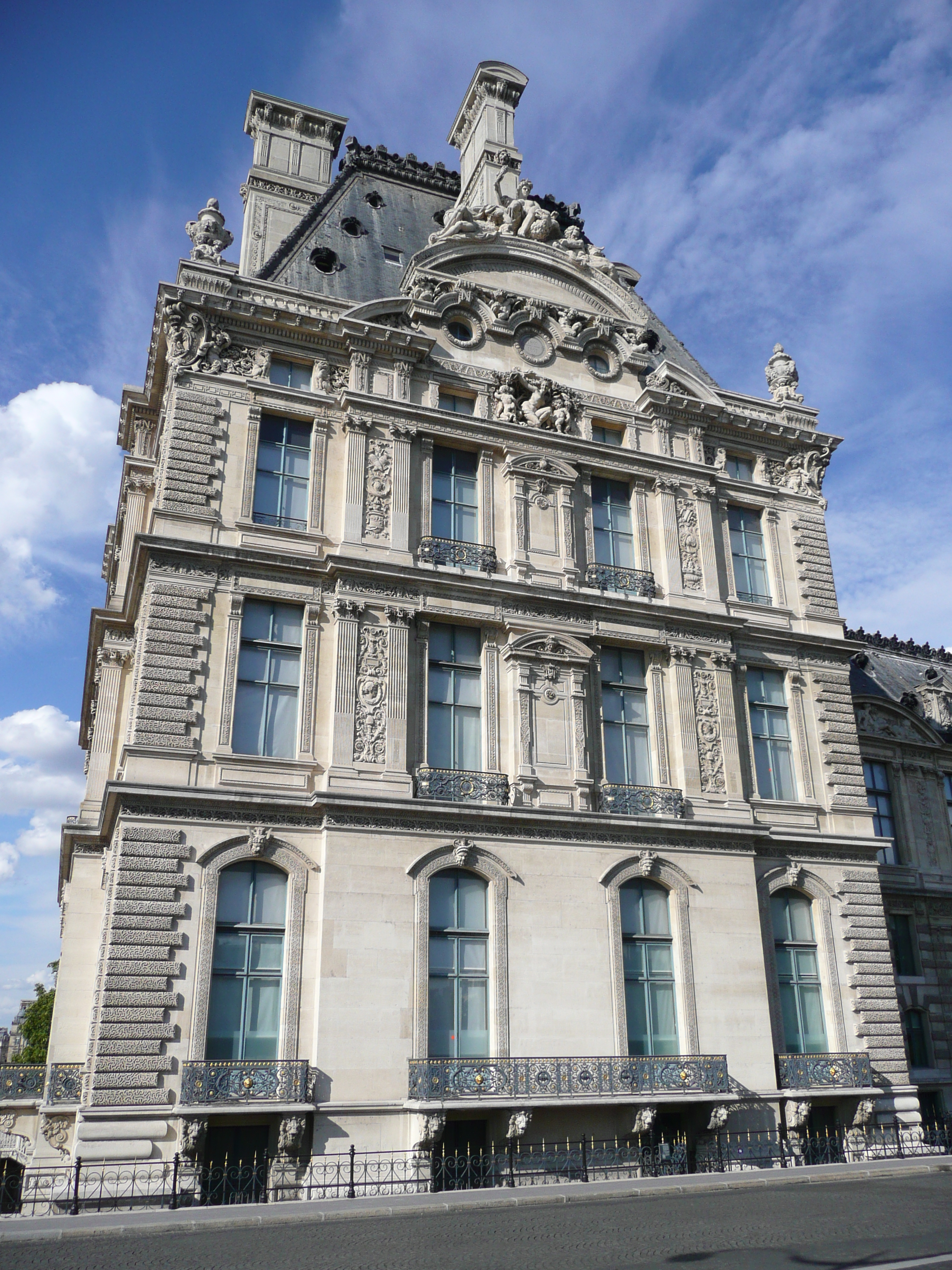 Photo France Paris Le Louvre Facade sur Seine du Louvre 2007-07 13